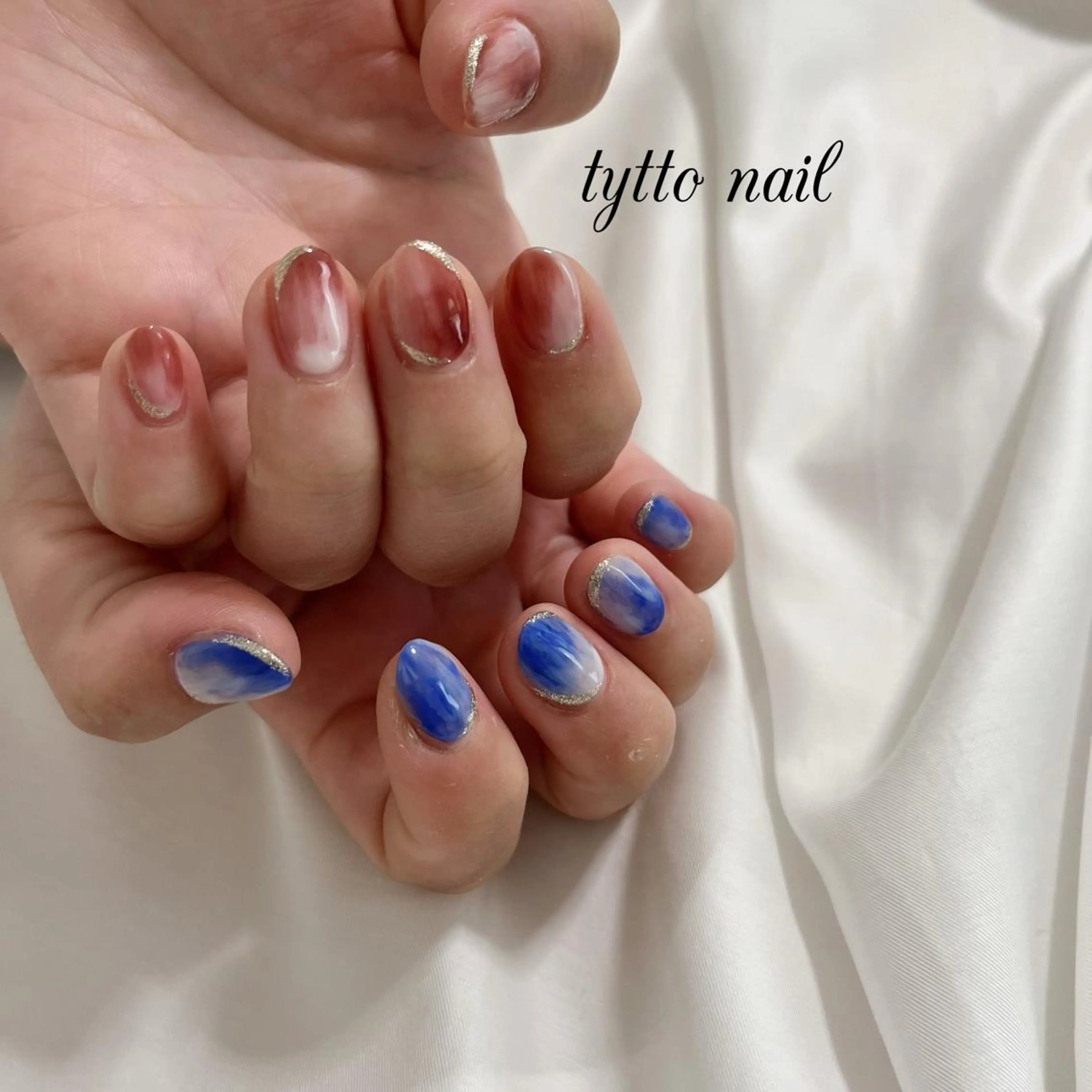 ネイル ブルー キラキラネイル ラメ(グリッター) ニュアンスネイル オフィスネイル ハンドネイル tytto nail ❤︎‪‪eri‪‪のネイルデザイン