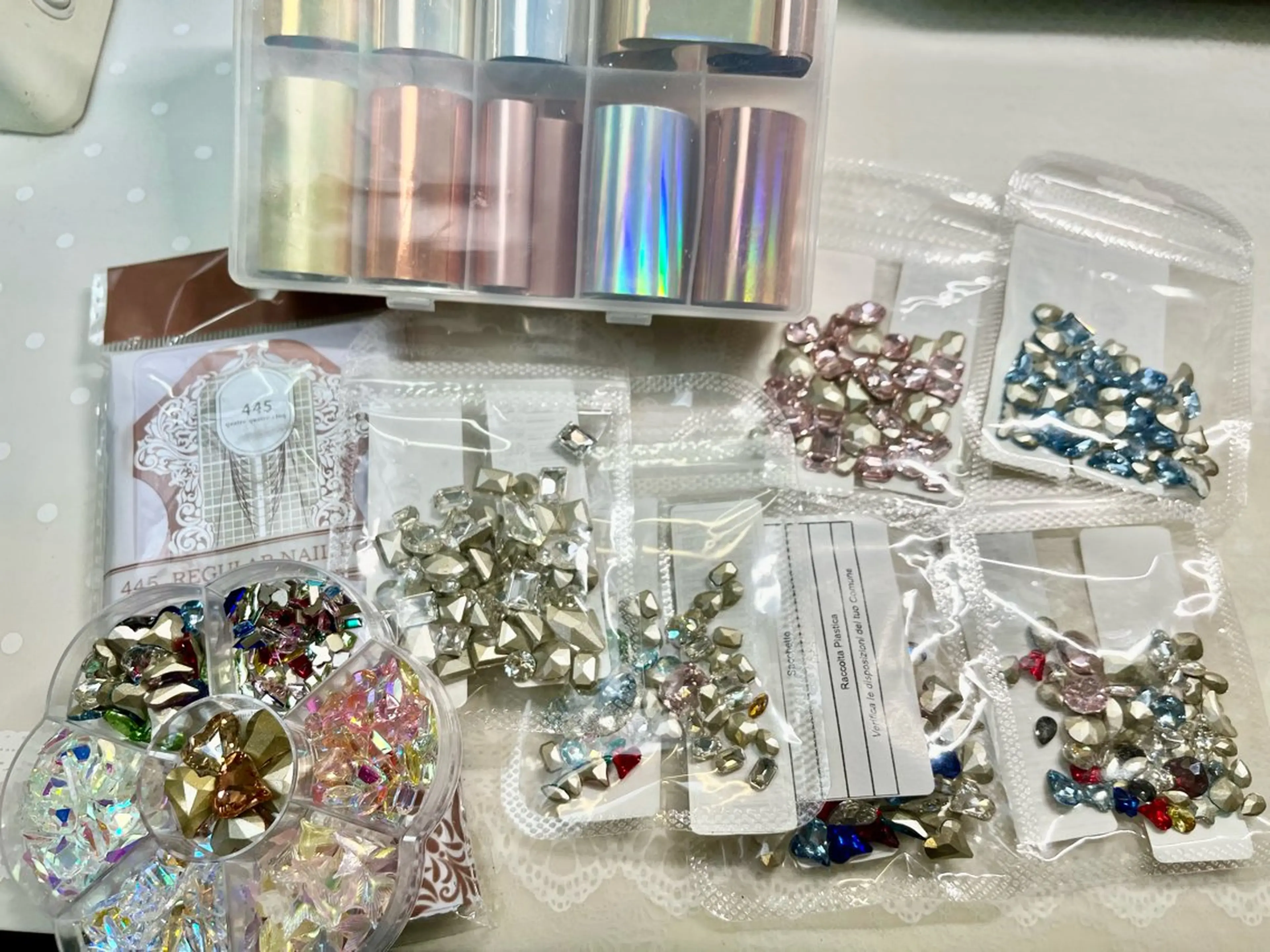 ネイル キラキラネイル 新宿ネイルサロン ジェミディローサ所属・新宿ネイルサロン ジェミディローサのネイルデザイン