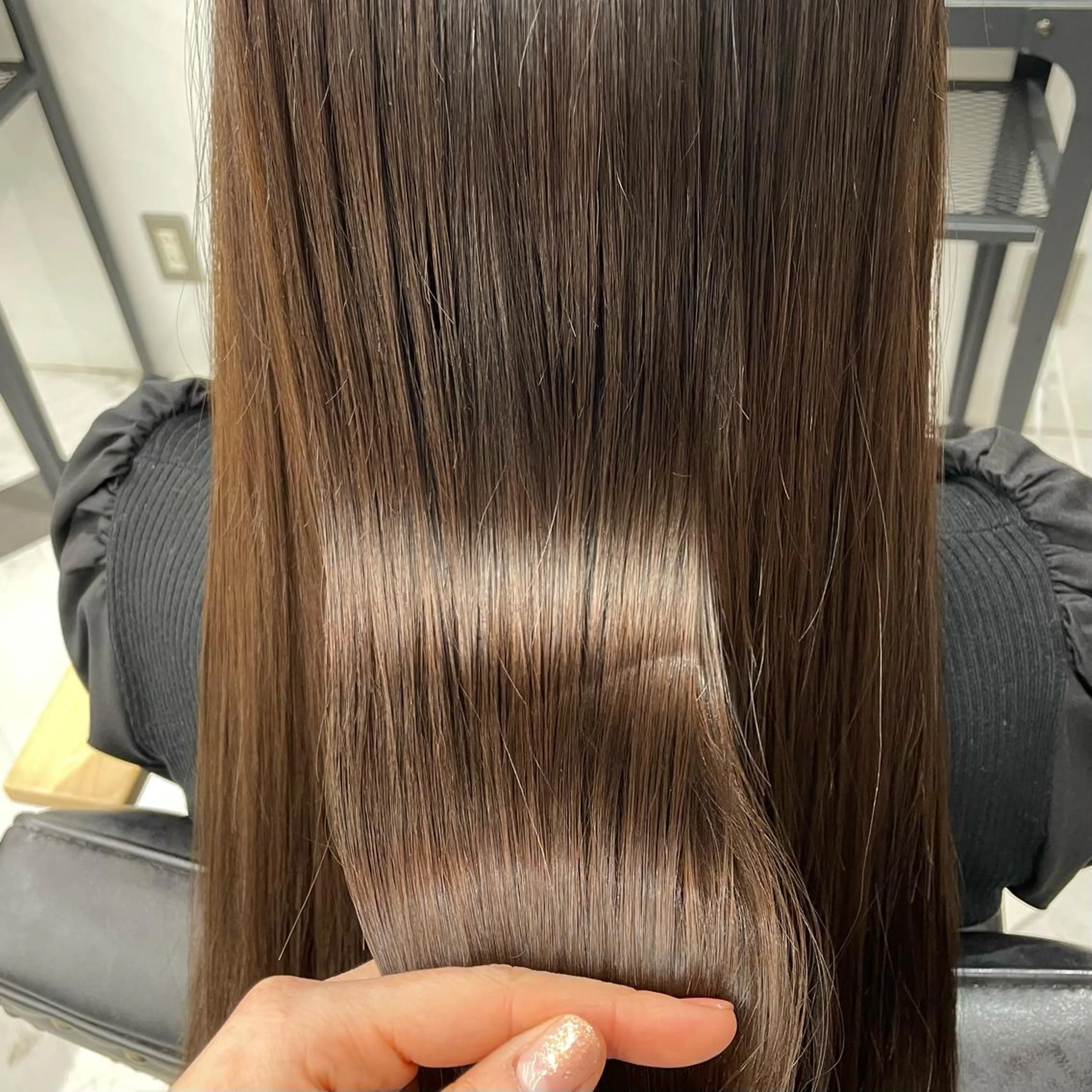 ミディアム カラー パーマ ヘアアレンジ メンズ キッズ ネイル マツエク・マツパ アイブロウ ブラウンカラー ダークブラウン カラーマツエク ナチュラル ブラウン mona/ ストレートスタイル✨のヘアスタイル