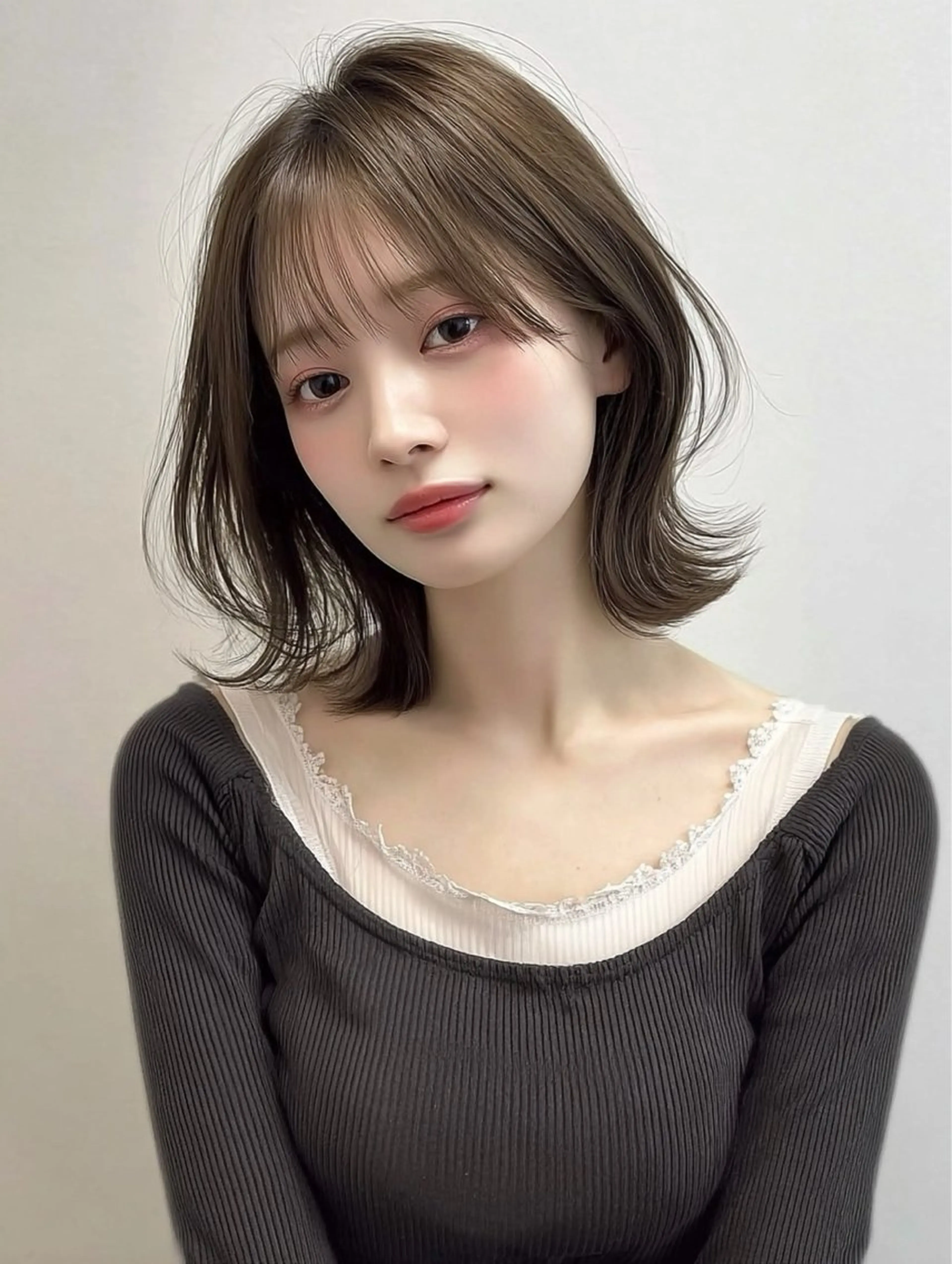 ミディアム カラー 鍋島 美華のヘアスタイル