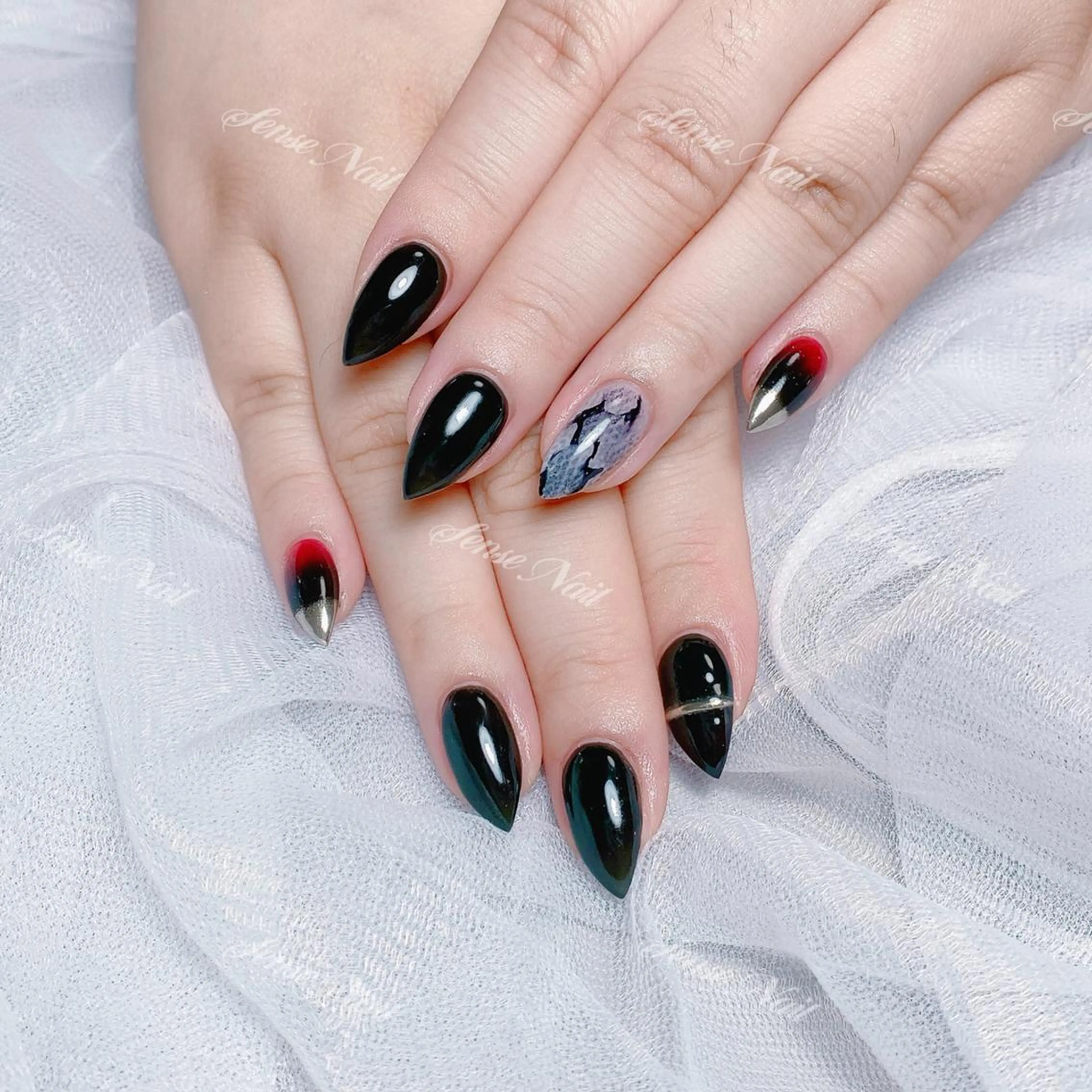 ネイル ハンドネイル ハンドケア Feinn Ink💕のネイルデザイン