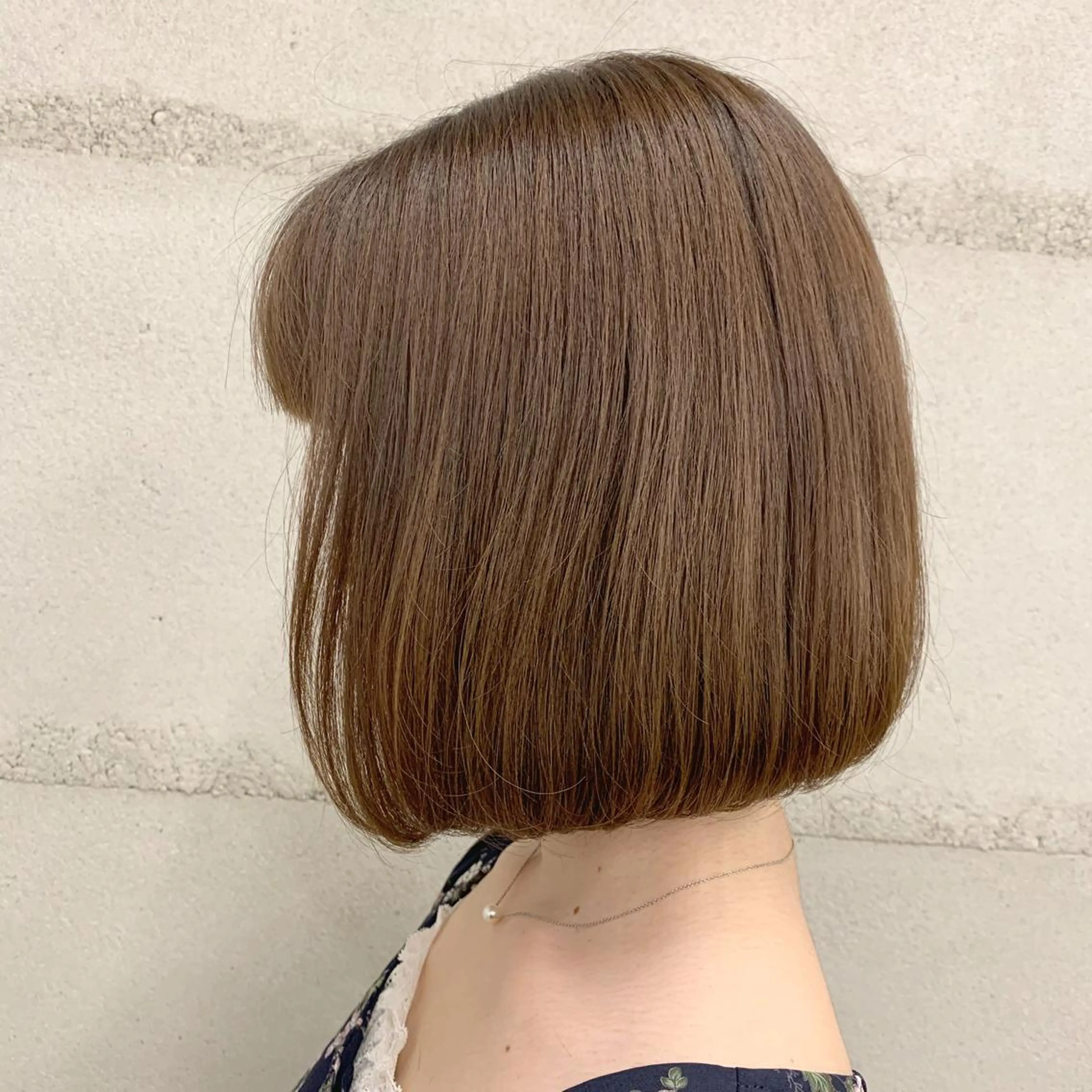 ショート 透明感/オリーブ/ グレージュ/YUKAのヘアスタイル