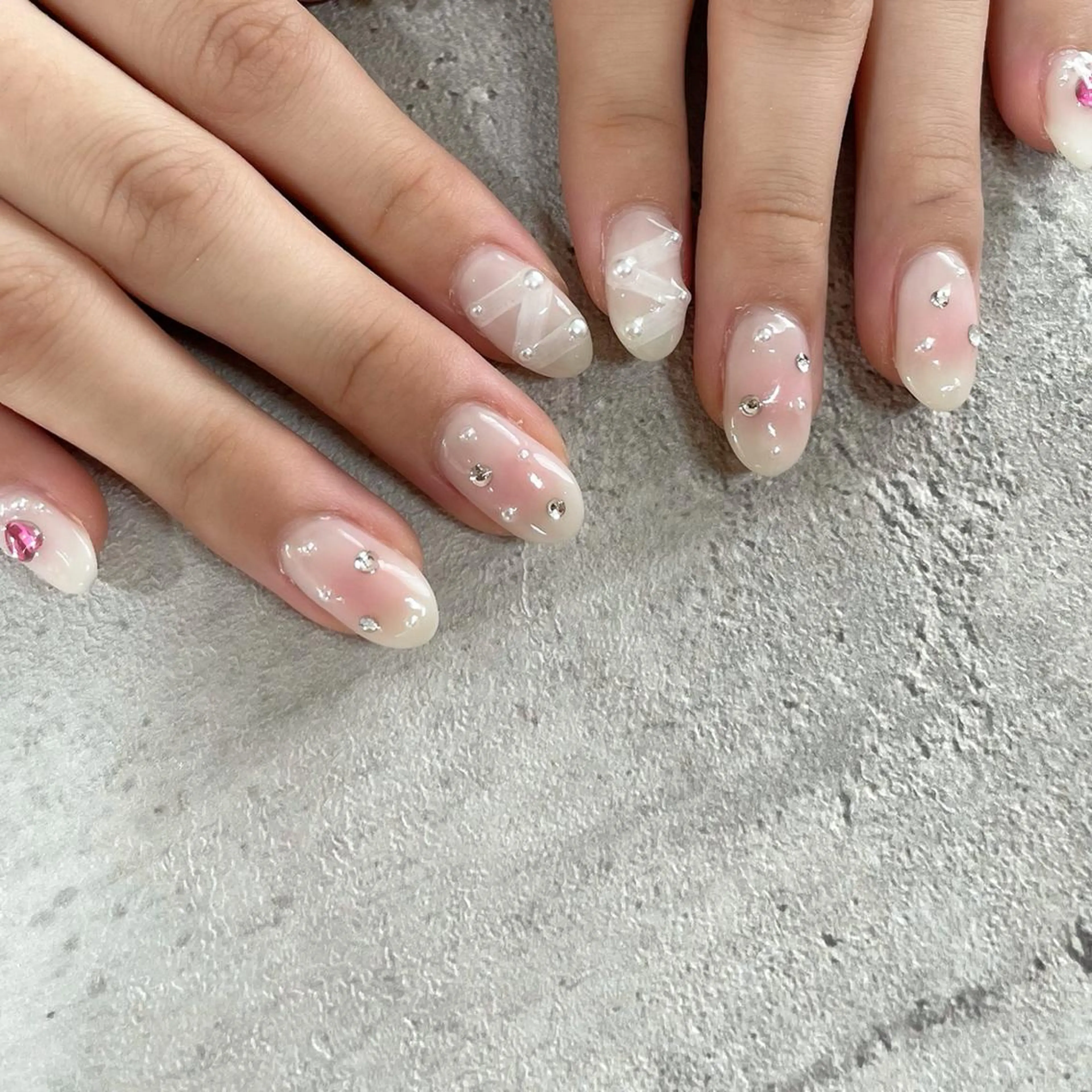 ネイル ジェルネイル 東 千夏のネイルデザイン