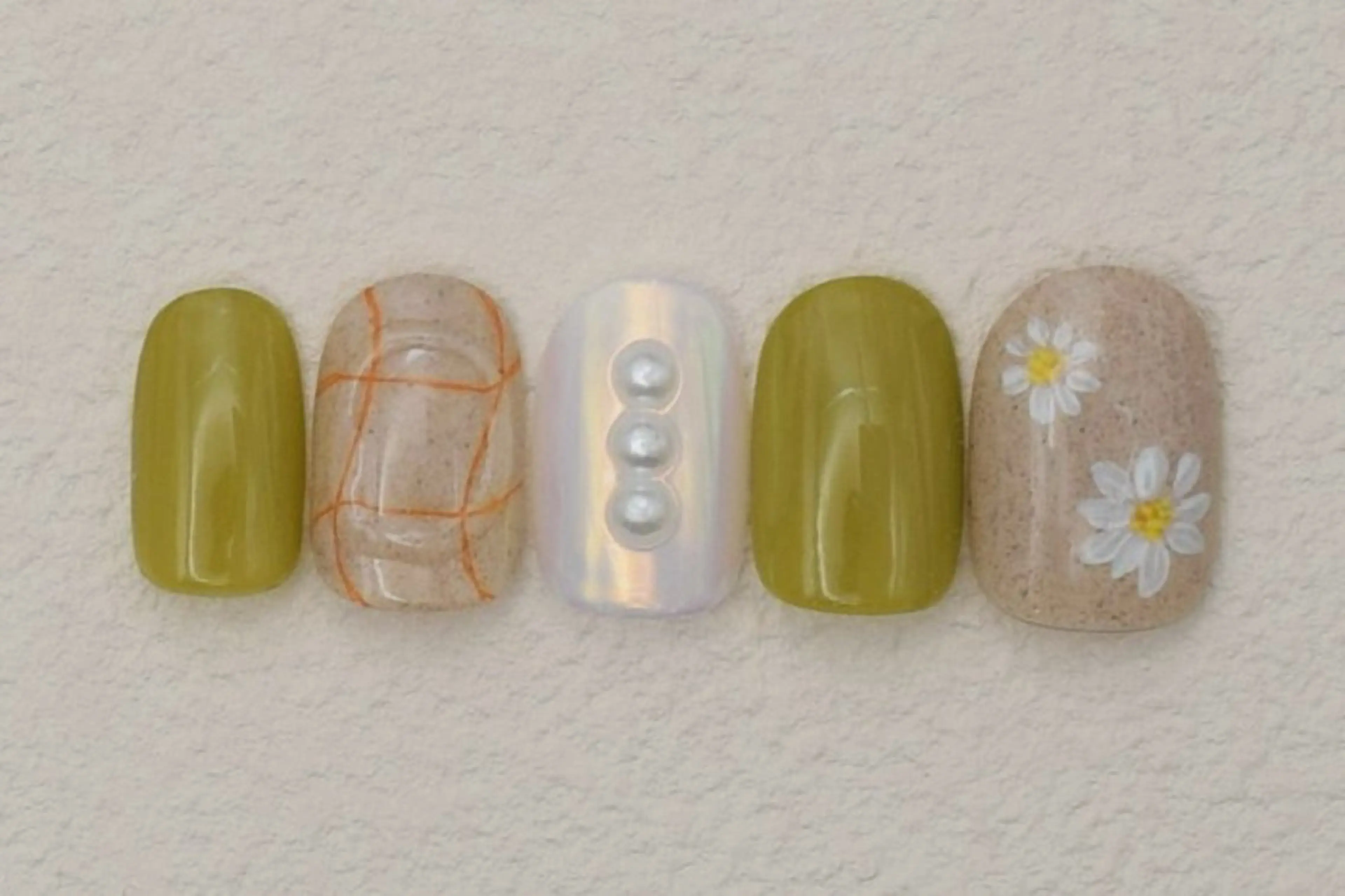 ネイル 長谷川 美穂のネイルデザイン