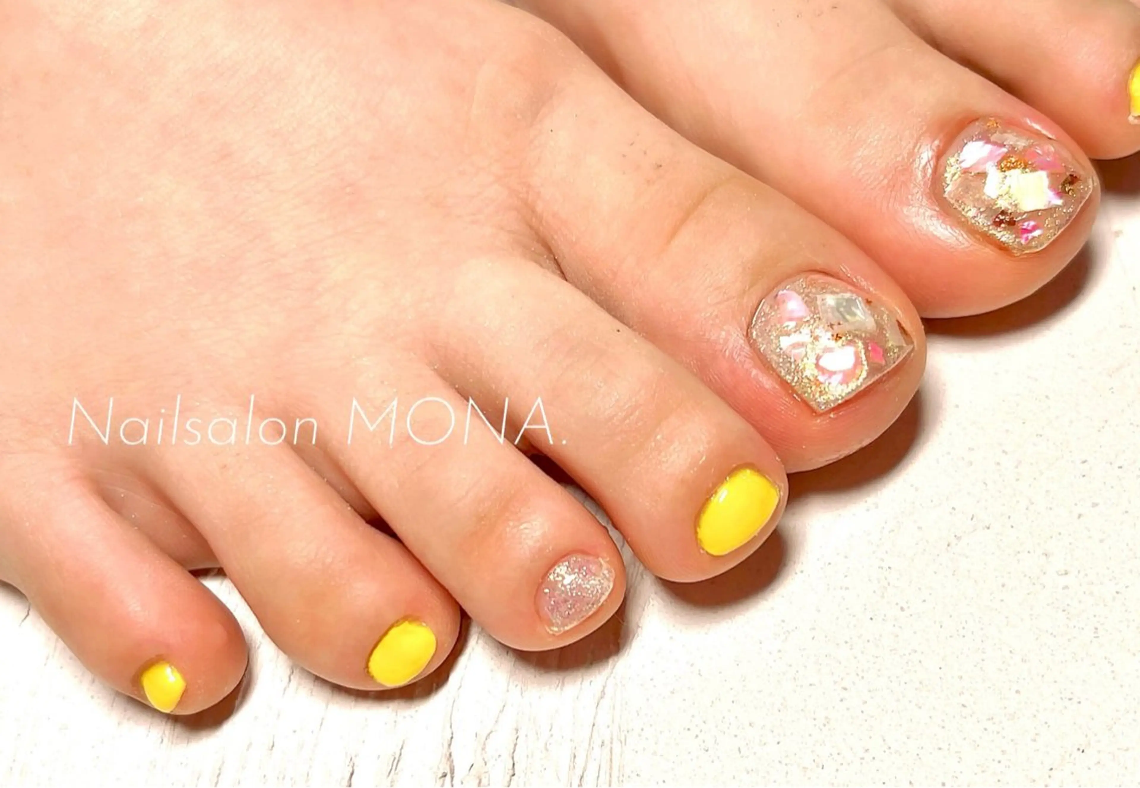 ネイル フットネイル Nailsalon MONA.のネイルデザイン