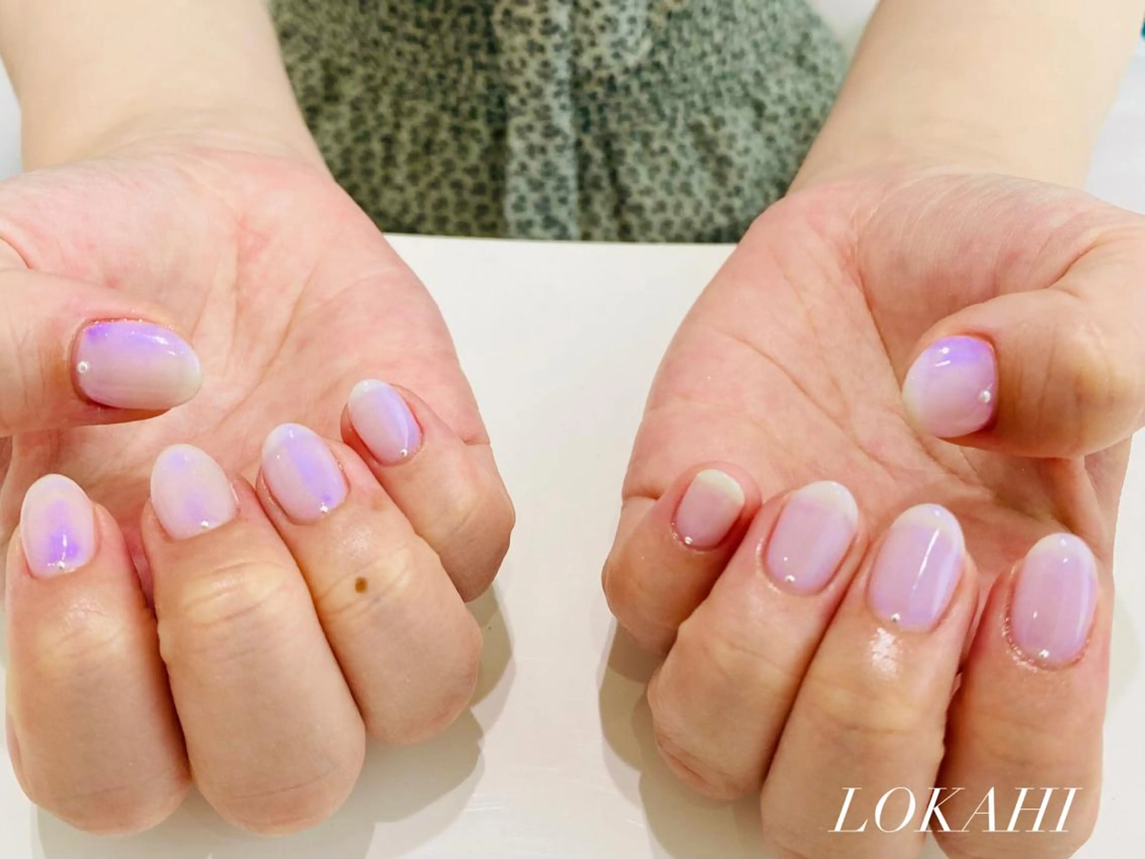 ショート カラー ネイル マツエク・マツパ アイブロウ ワンホンマツエク アートネイル フラッシュネイル ジェルネイル 氷ネイル・うるうるネイル ハンドネイル 13日3980円‼️ マグもデザインも◎のネイルデザイン