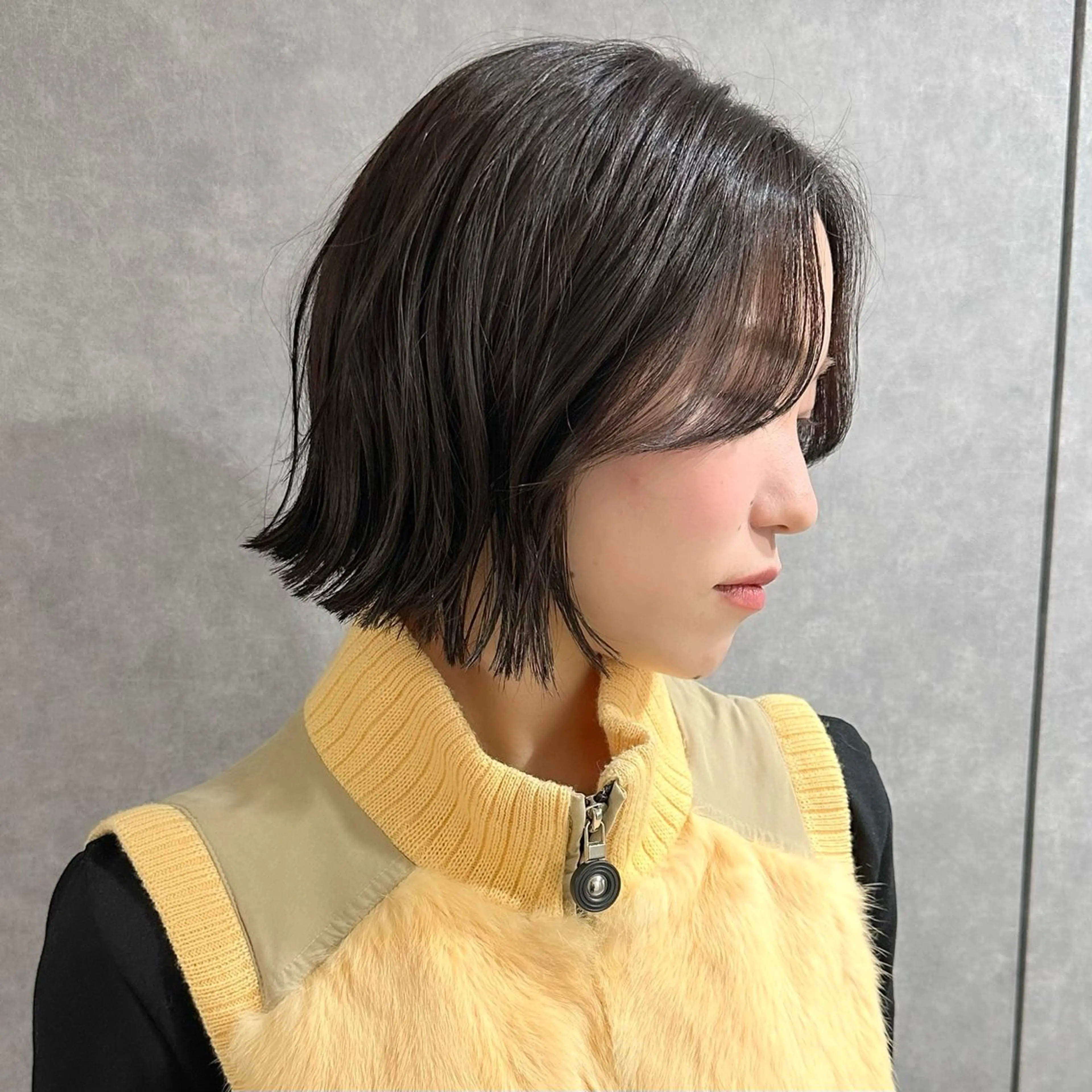 ショート カラー 切りっぱなしボブ グレージュ ボブ ショートオタク ❣️Genkiのヘアスタイル