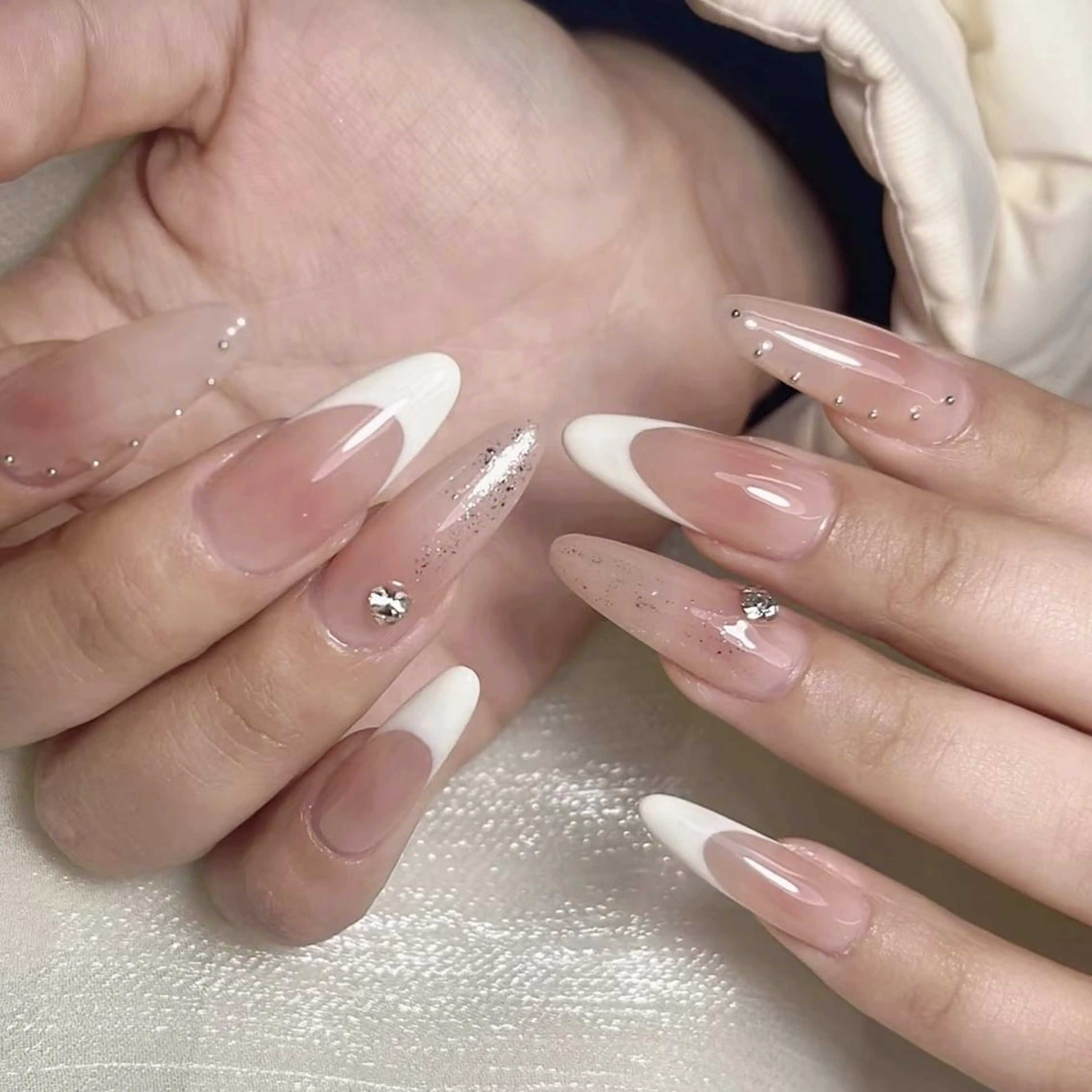 ネイル ハンドネイル DEMAIN- 🌹のネイルデザイン