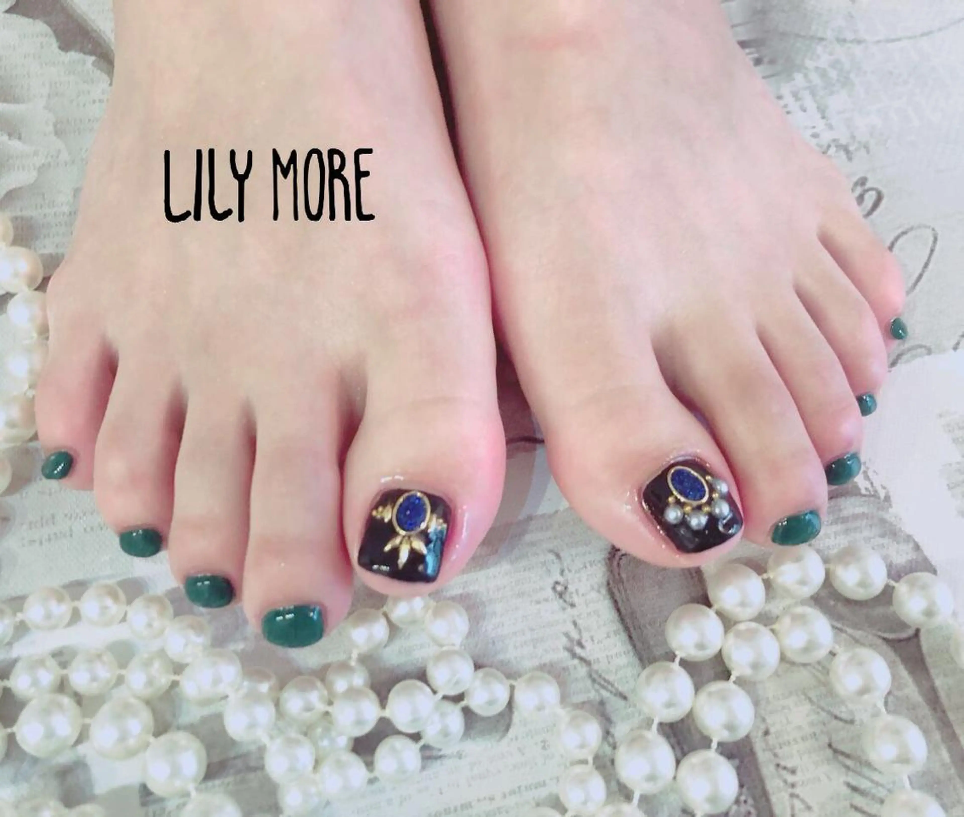 ネイル フットネイル Lily closetのネイルデザイン