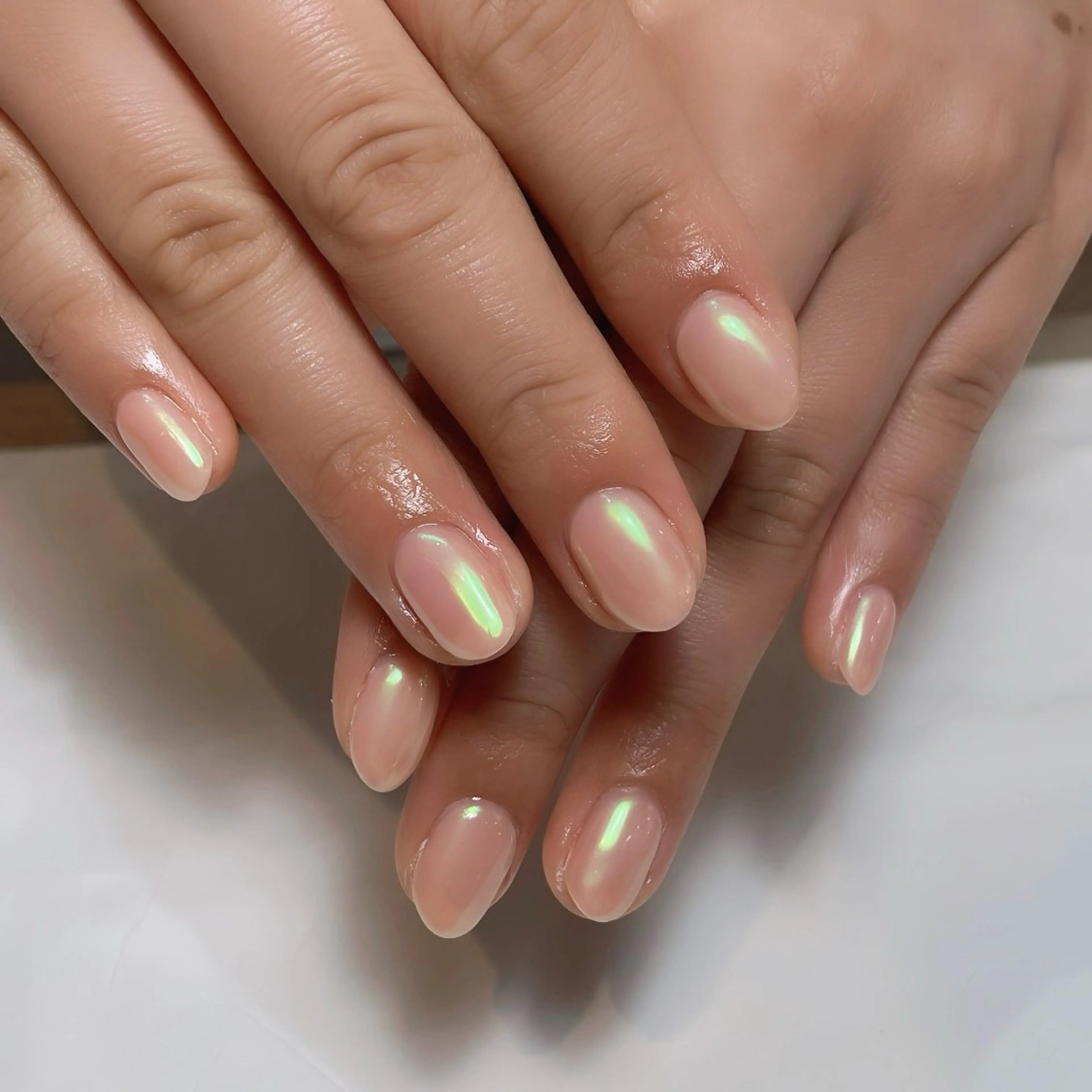 ネイル グラデーション ラメ(グリッター) ラメグラデーション ワンカラーネイル シンプルネイル MARU NAIL Izumiのネイルデザイン