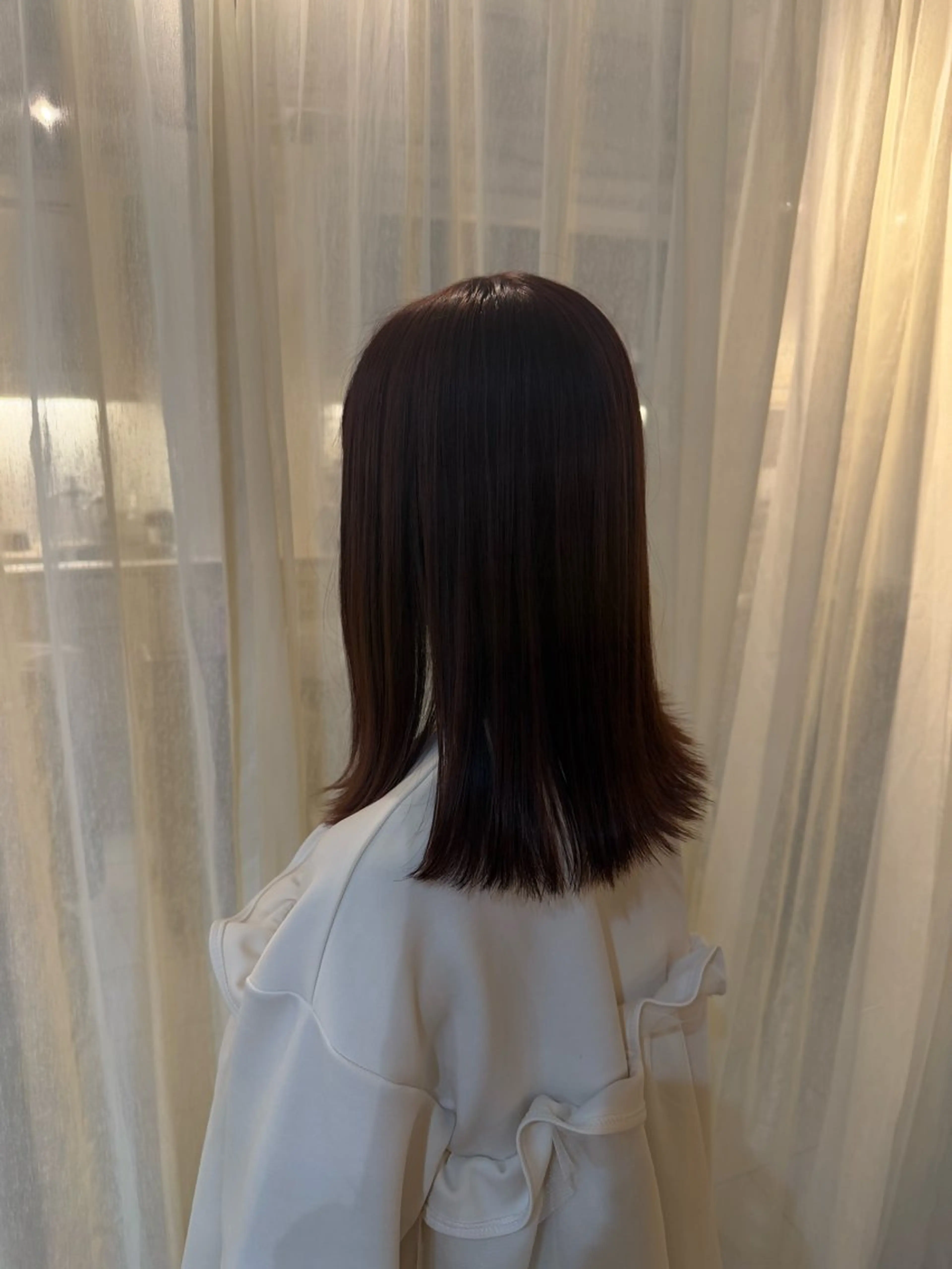 セミロング replay所属・藤原 百花のヘアスタイル