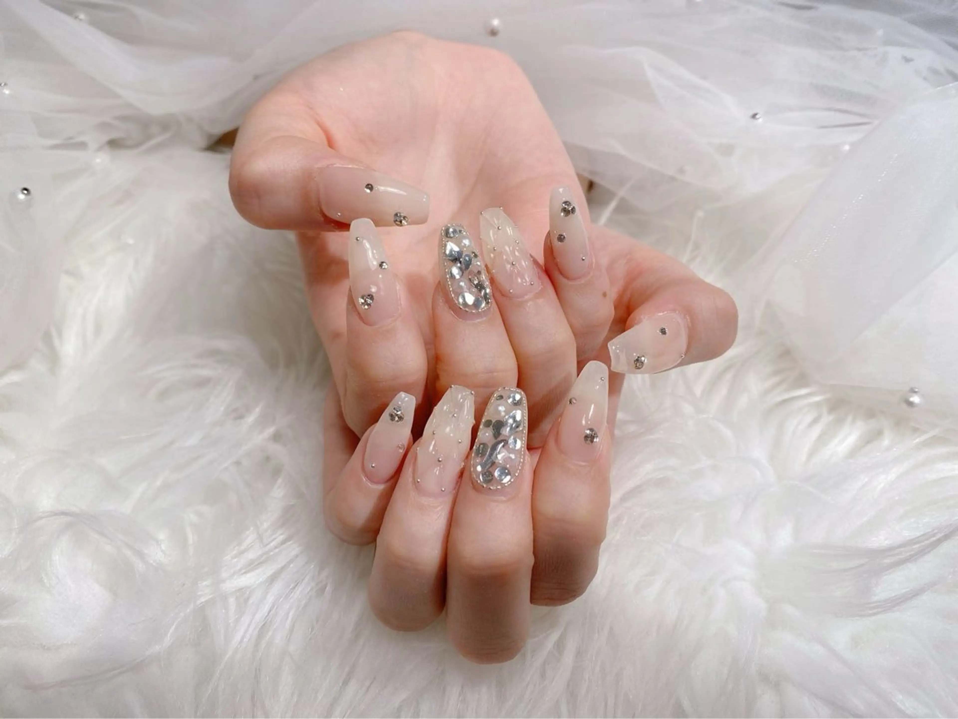 ネイル ハンドネイル 🌈 Laule'aのネイルデザイン