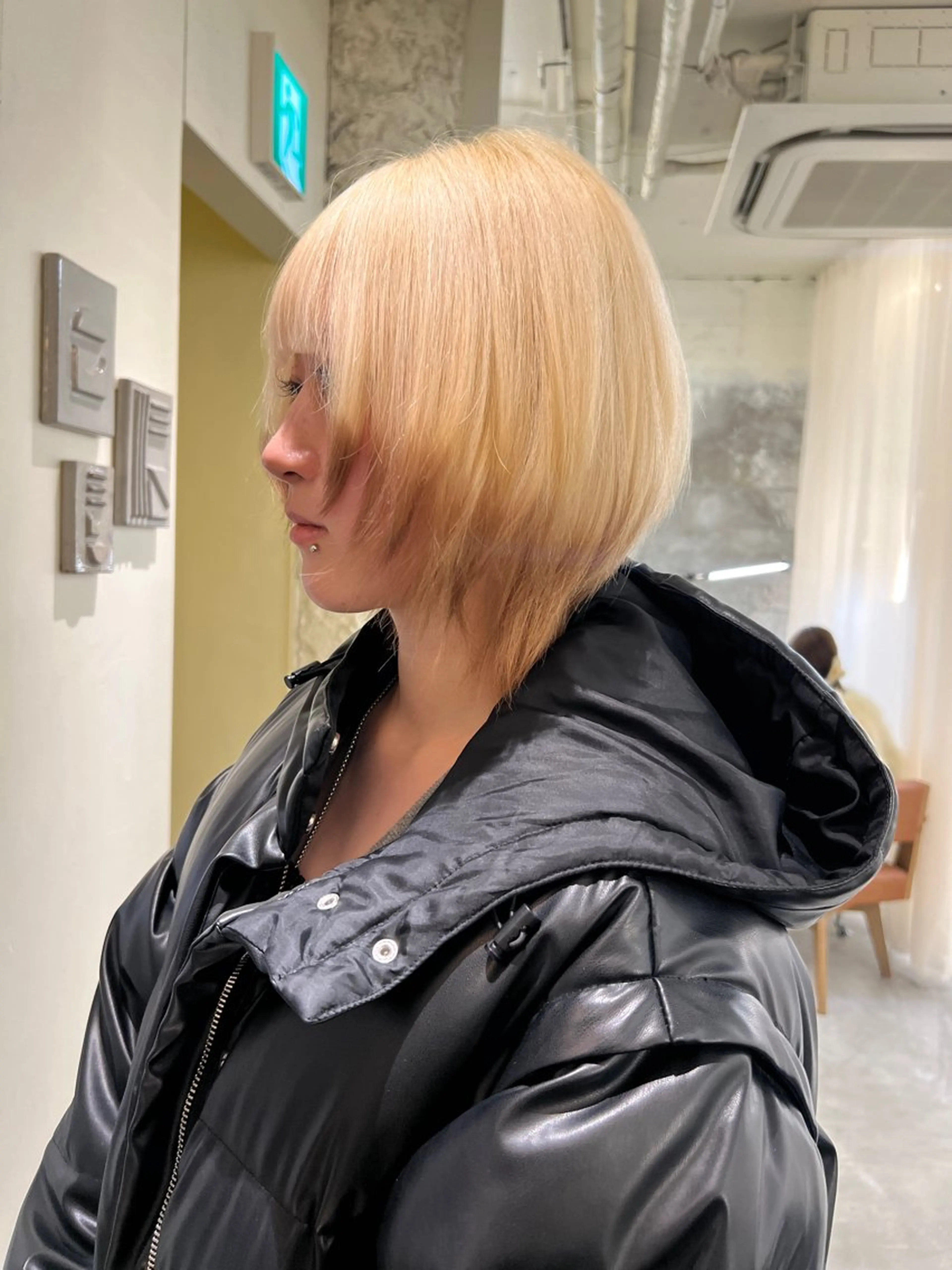 セミロング カラー カット ヘアカラー haco＋所属・圧倒的デザイン力 店長🎨RENAのヘアスタイル