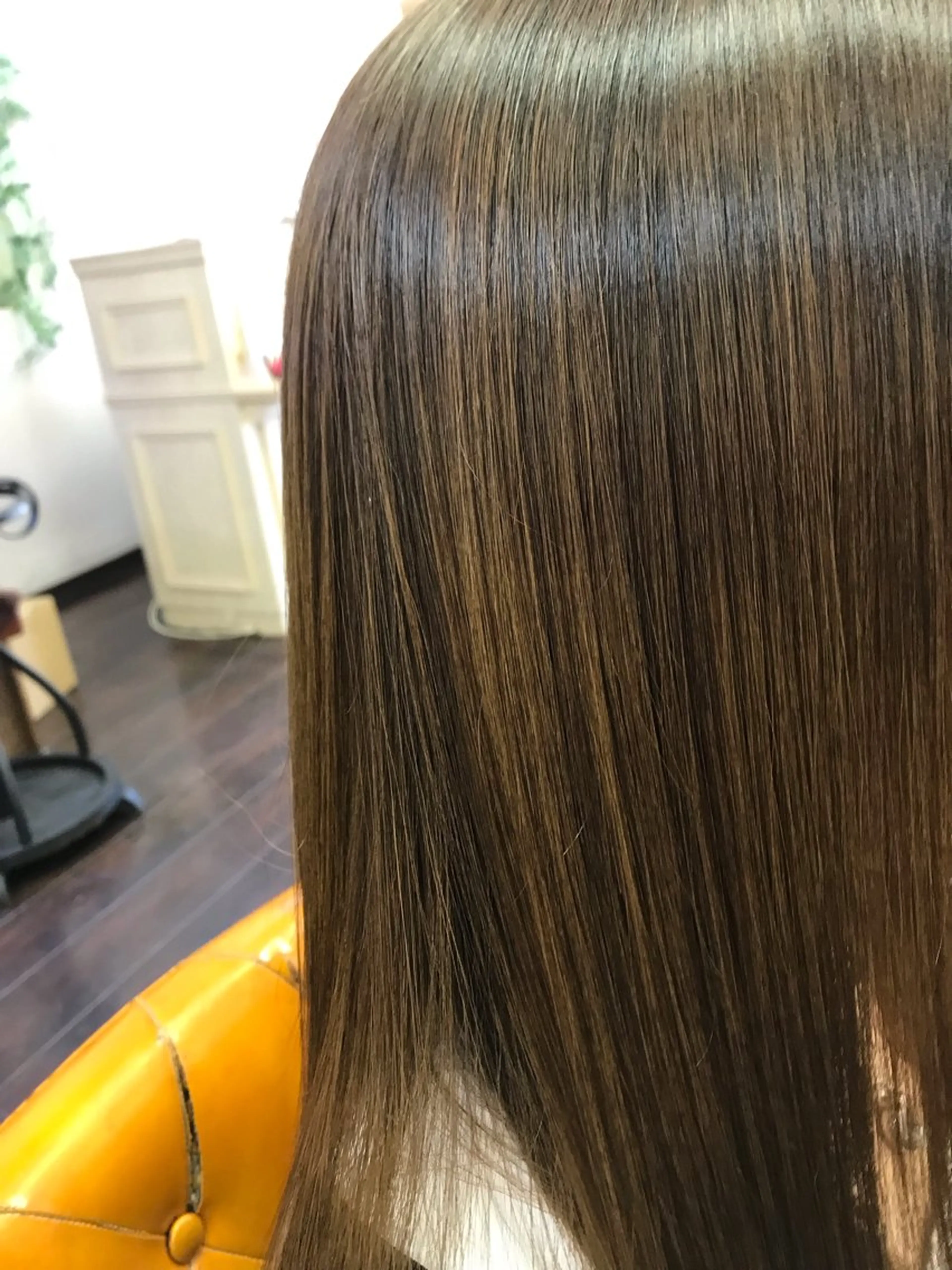 セミロング パーマ 桧山 真のヘアスタイル