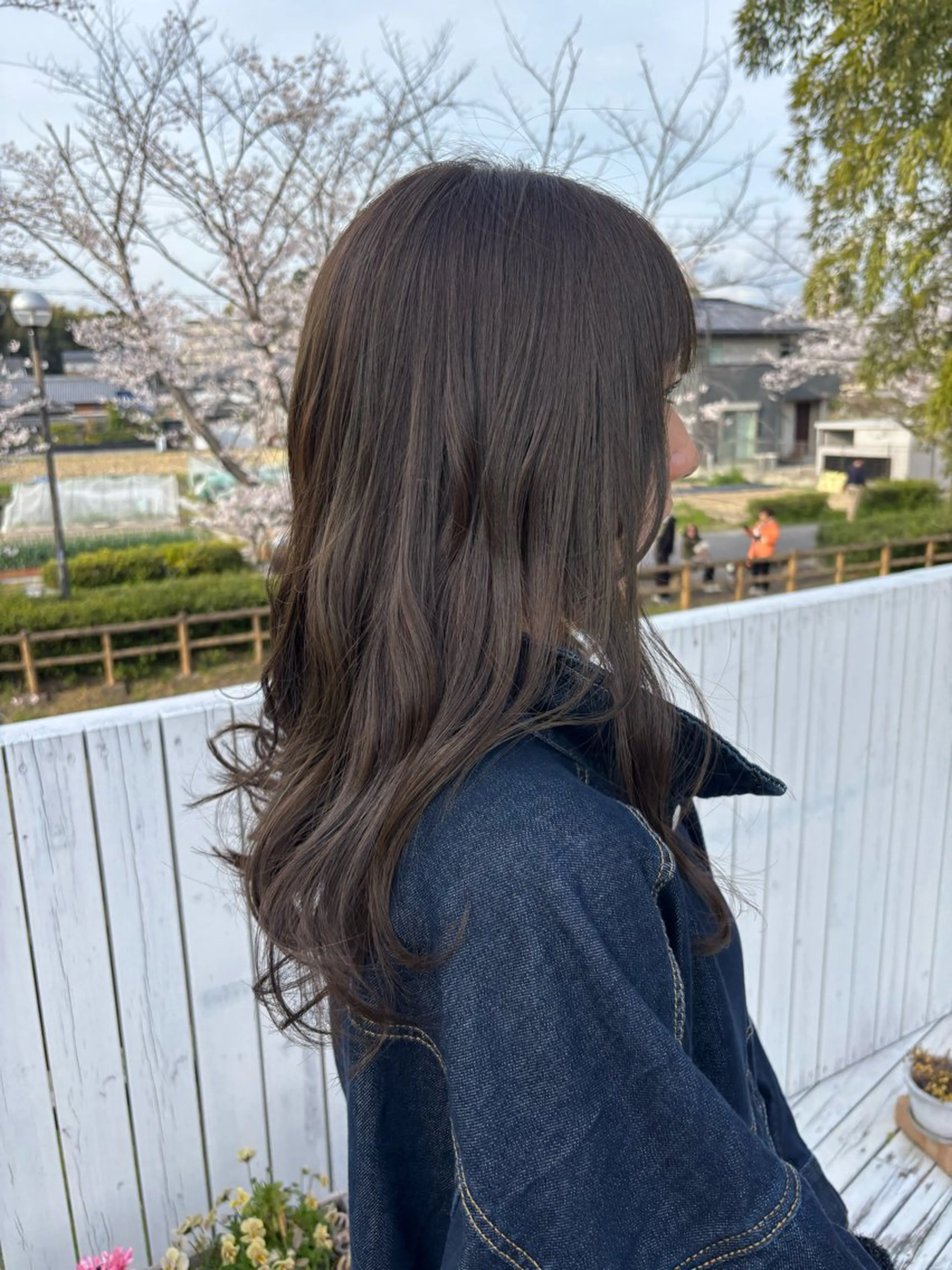 カット＋うるおいカラー＋選べるヘッドスパ🫧の写真