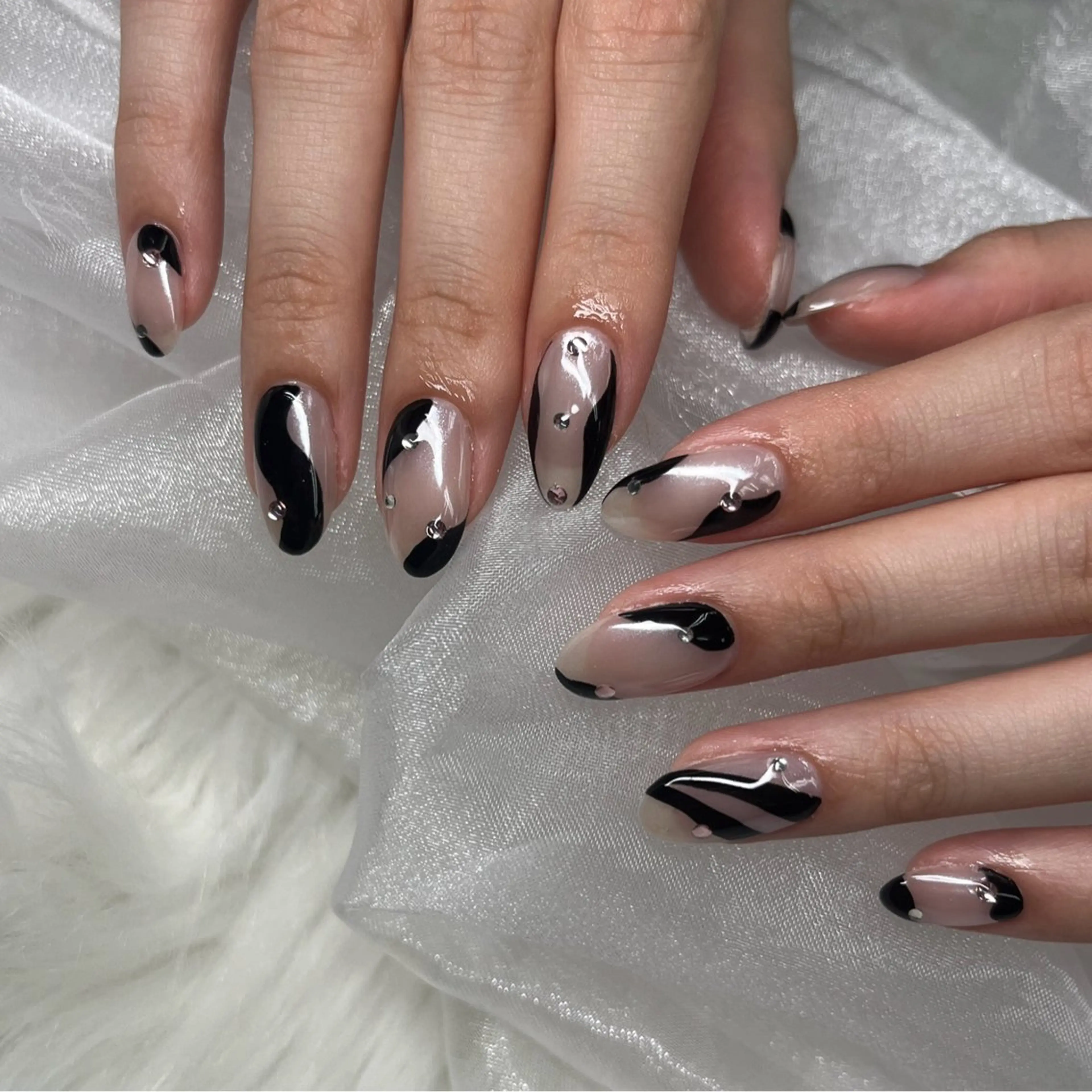 ネイル ハンドネイル tener 🖤yua🖤のネイルデザイン