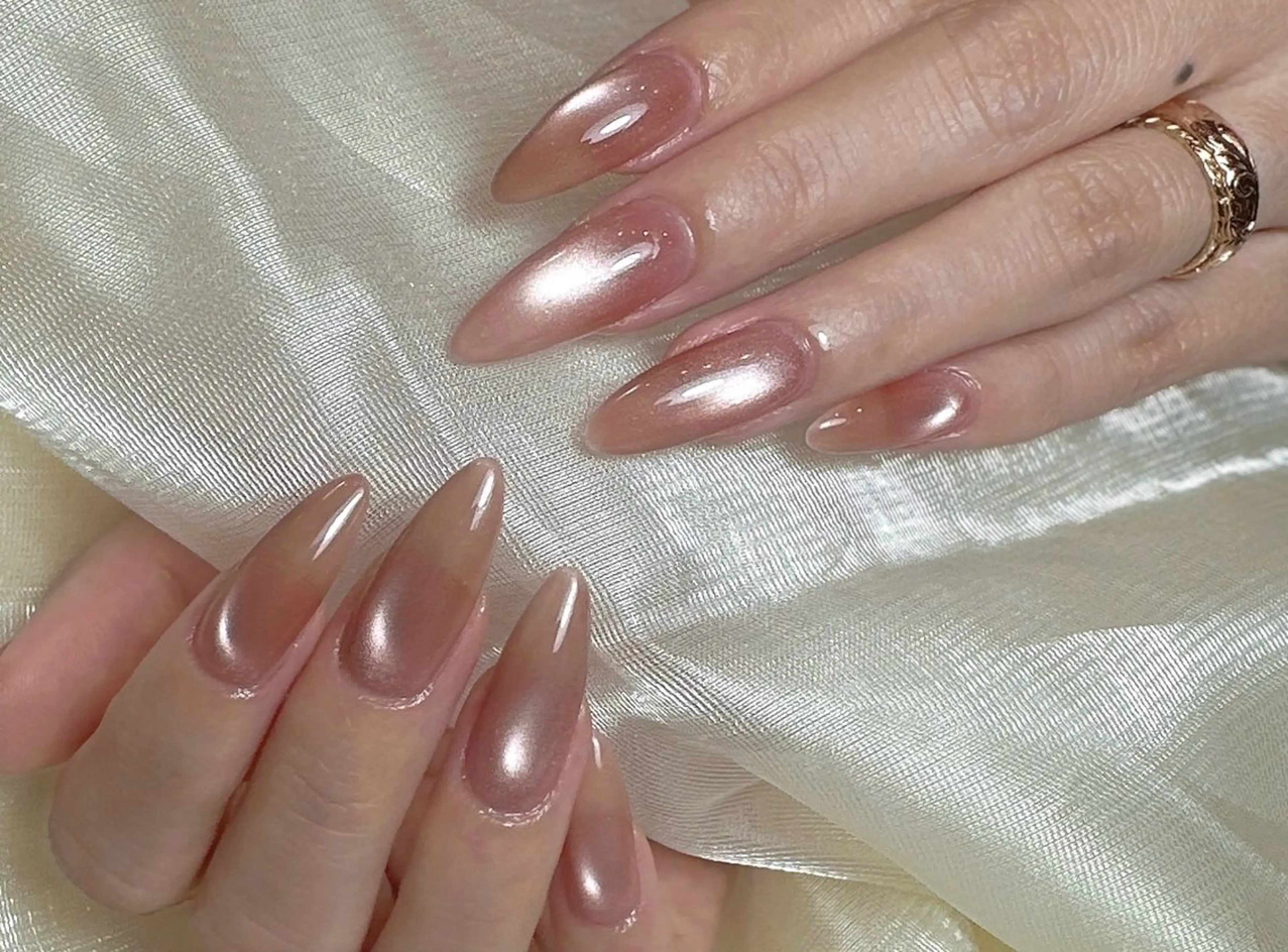 ネイル アートネイル チークネイル 長さ出し フラッシュネイル キラキラネイル ハンドネイル ハンドケア For you. Nail Salonのネイルデザイン