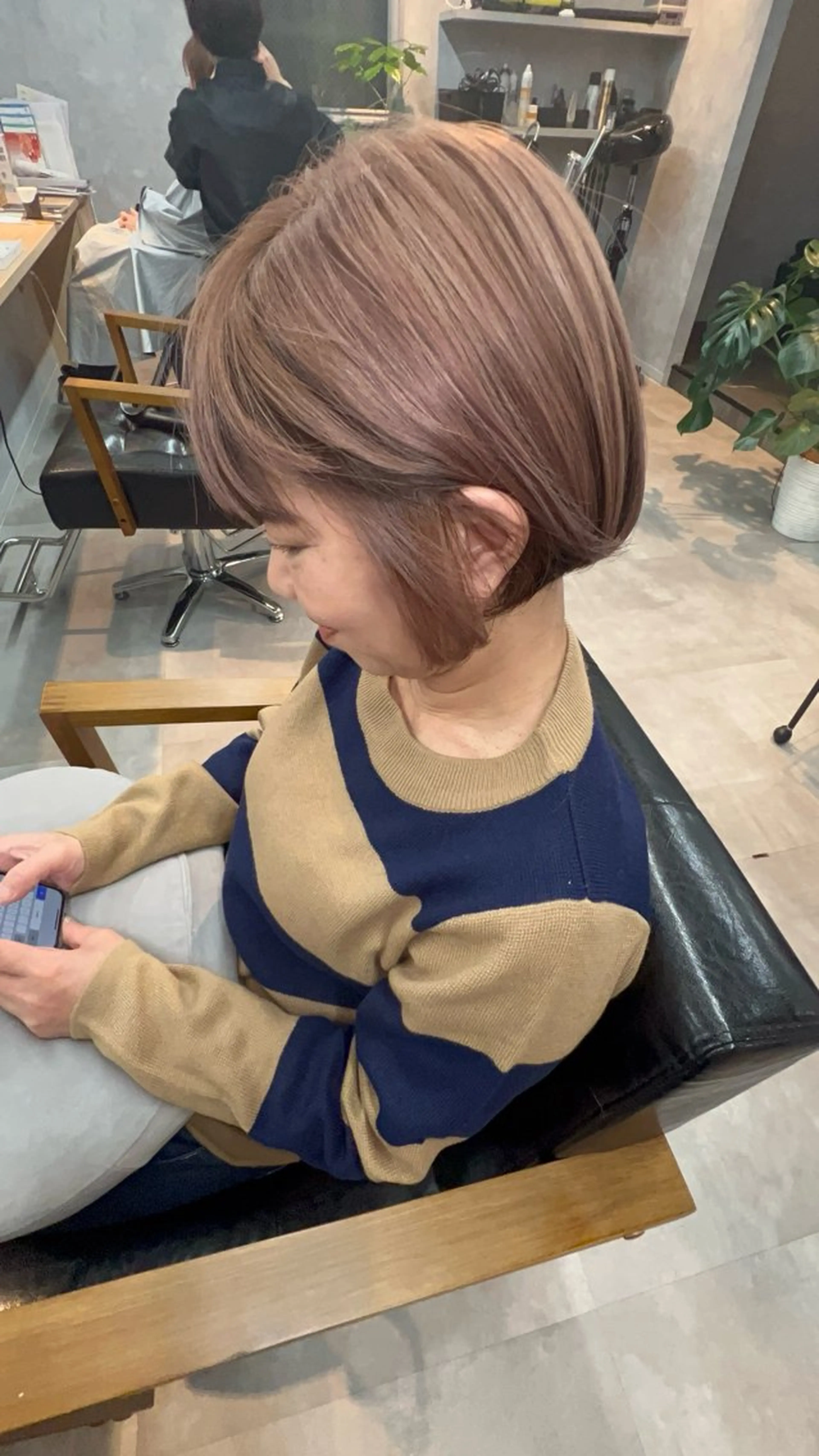 ショート motoトップカラー リスト/ブリーチカラのヘアスタイル