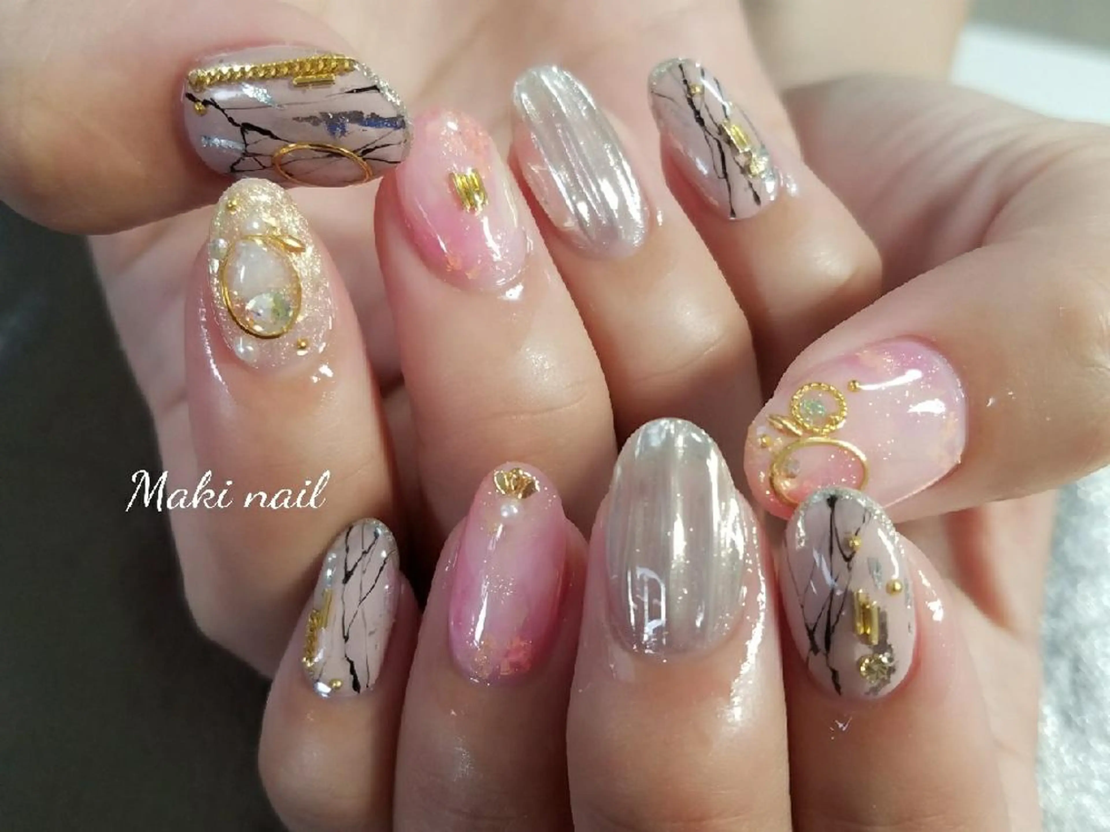 ネイル ジェルネイル   MAKI NAILのネイルデザイン