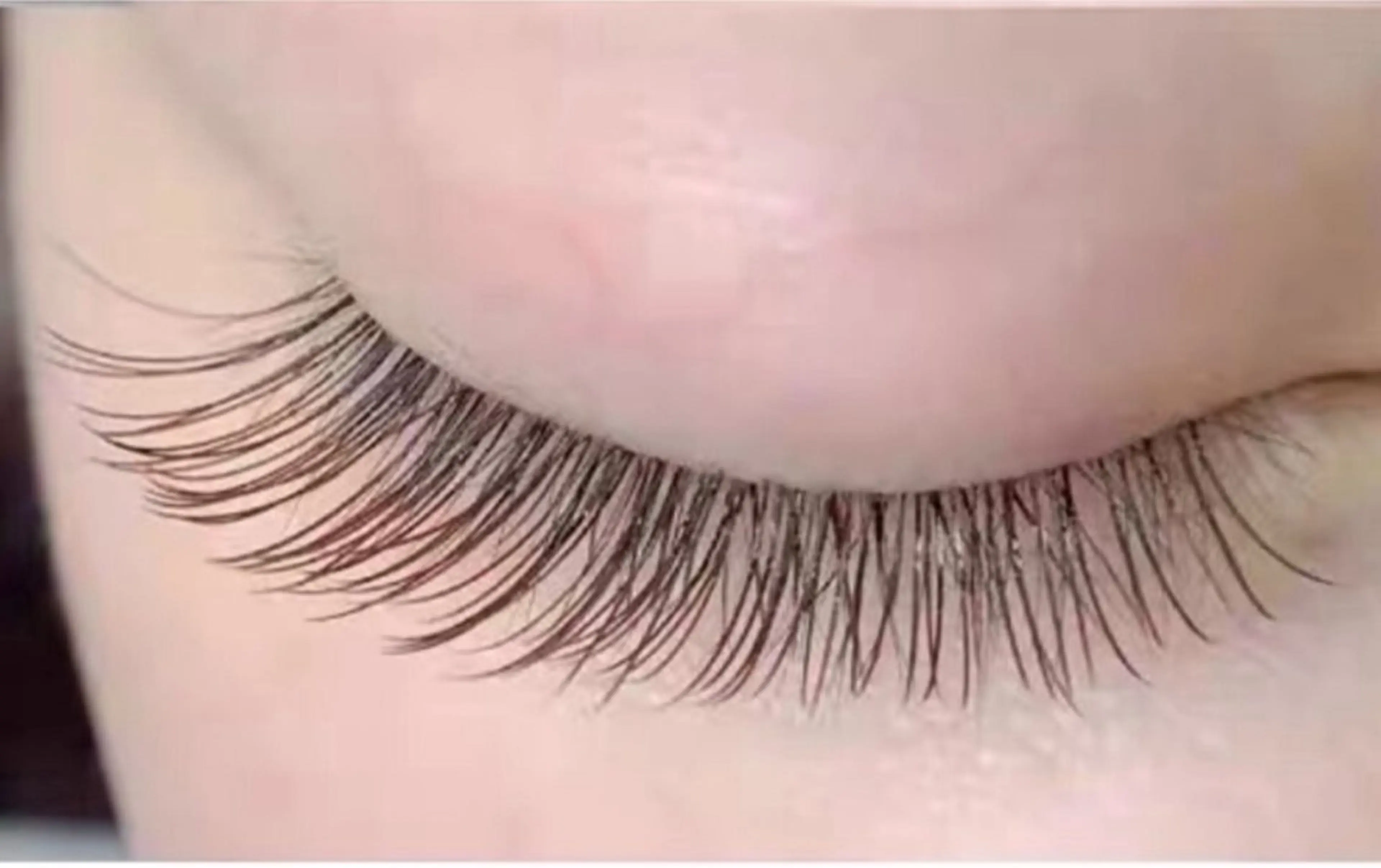 ❤️【フラットラッシュ】120本☆新規/一カ月以内オフ無料　🤗オフありの方は予約する時教えてくださいの写真