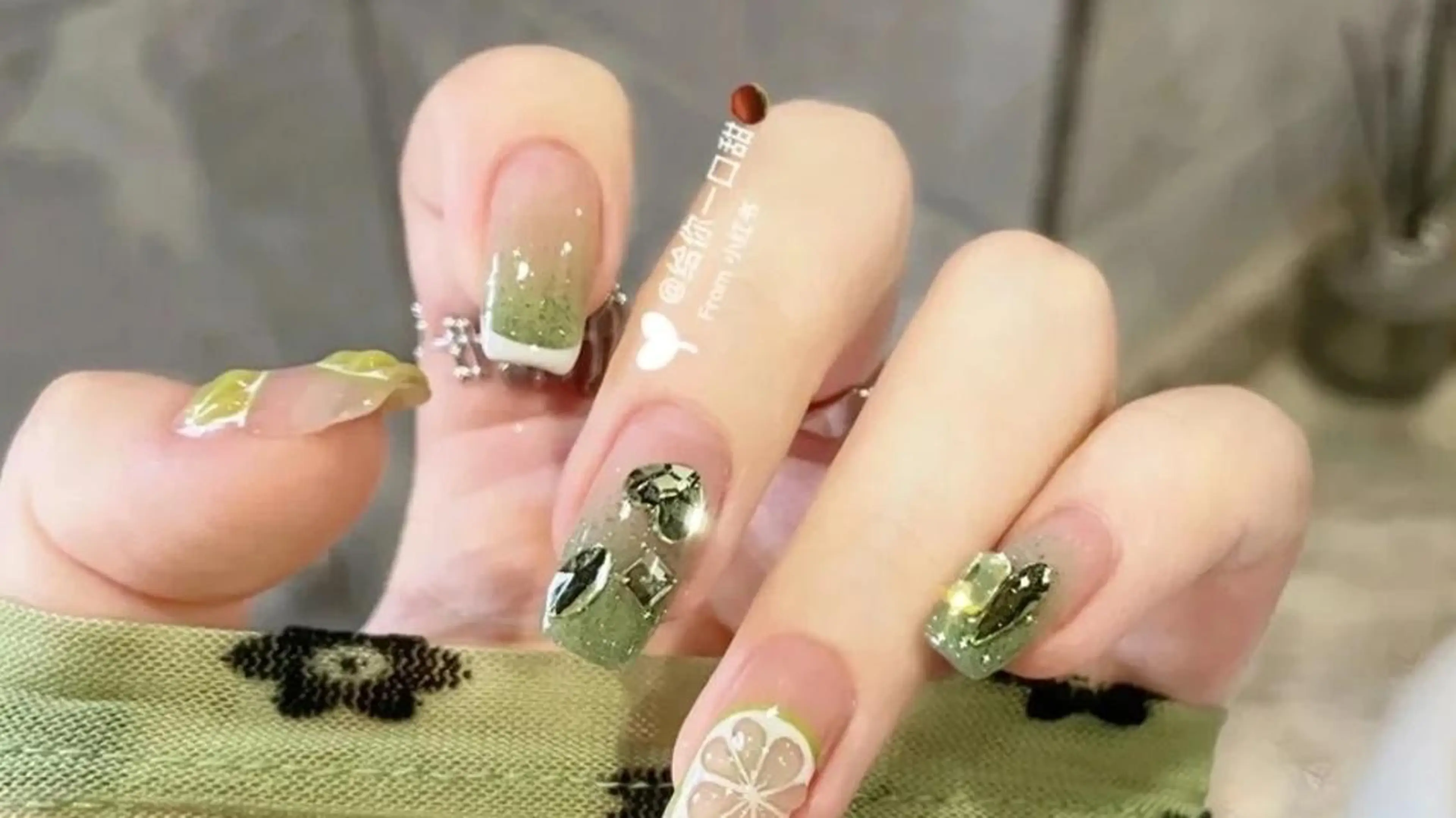 ネイル N. サロン所属・Theone栄店 田口のネイルデザイン