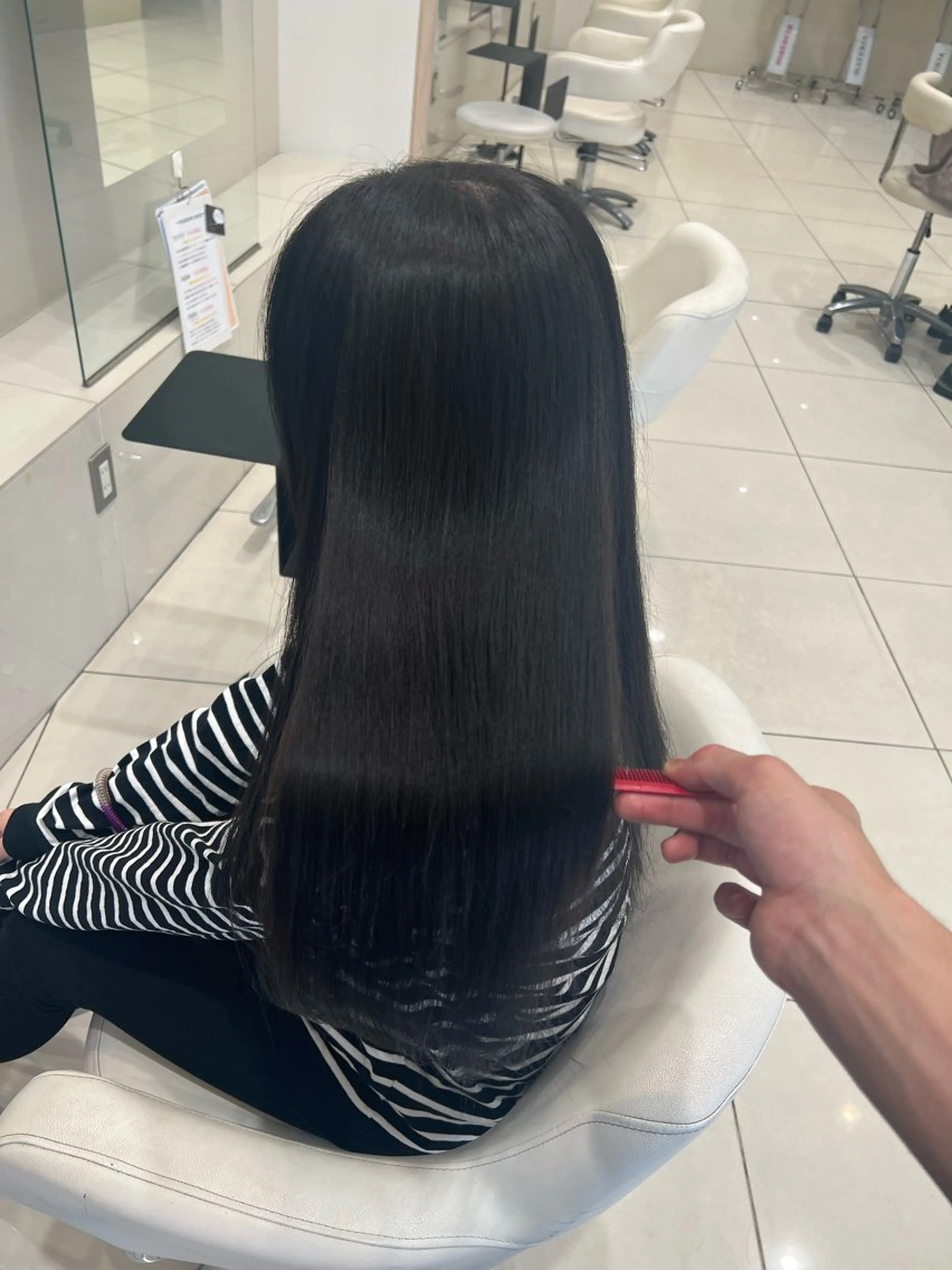 ロング 髪質改善 トリートメント カット ヘアカラー トリートメント ☃️顔周りレイヤー グレージュSHUTOのヘアスタイル