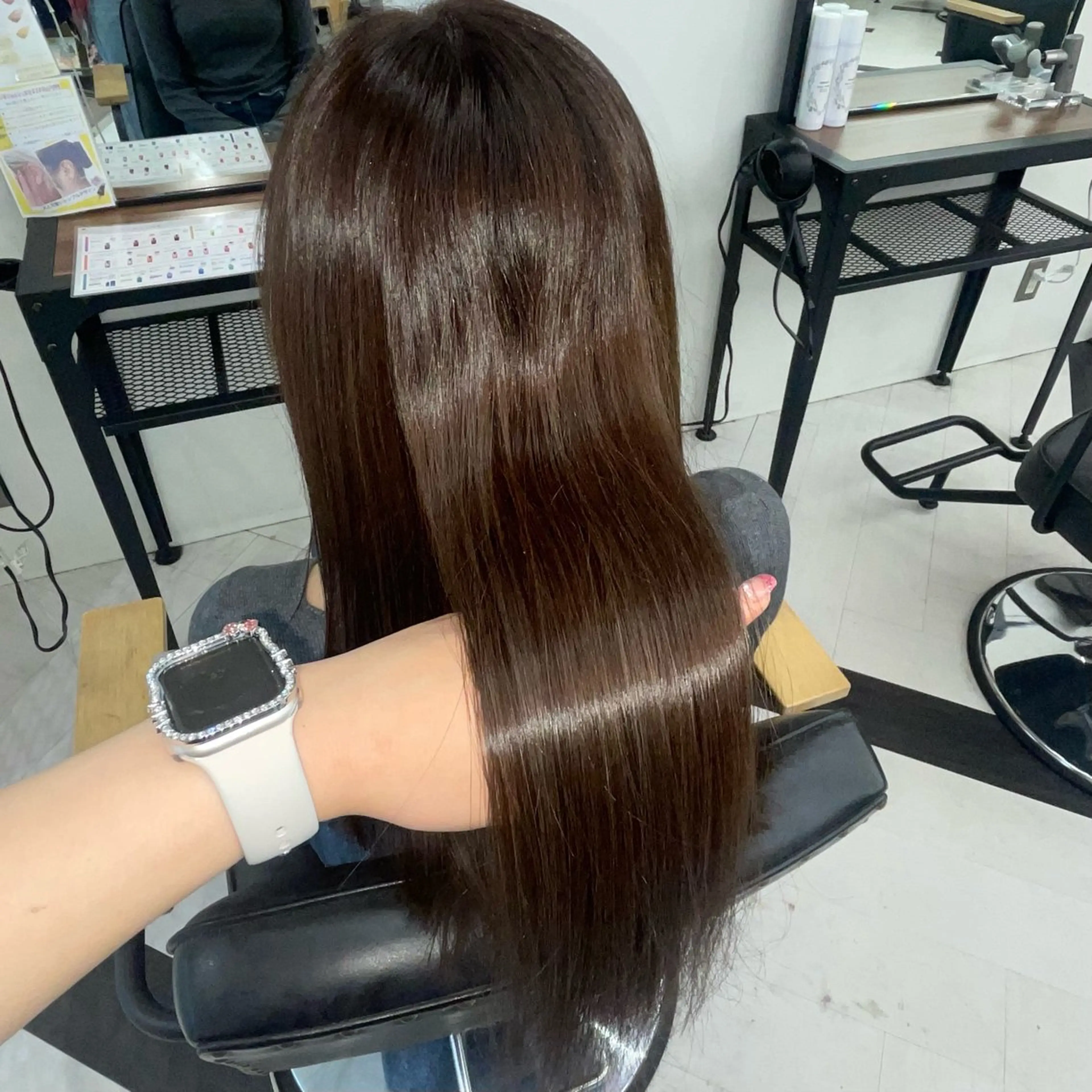 ロング カラー ななみ.⋆𝜗𝜚 艶カラー/まつパのヘアスタイル