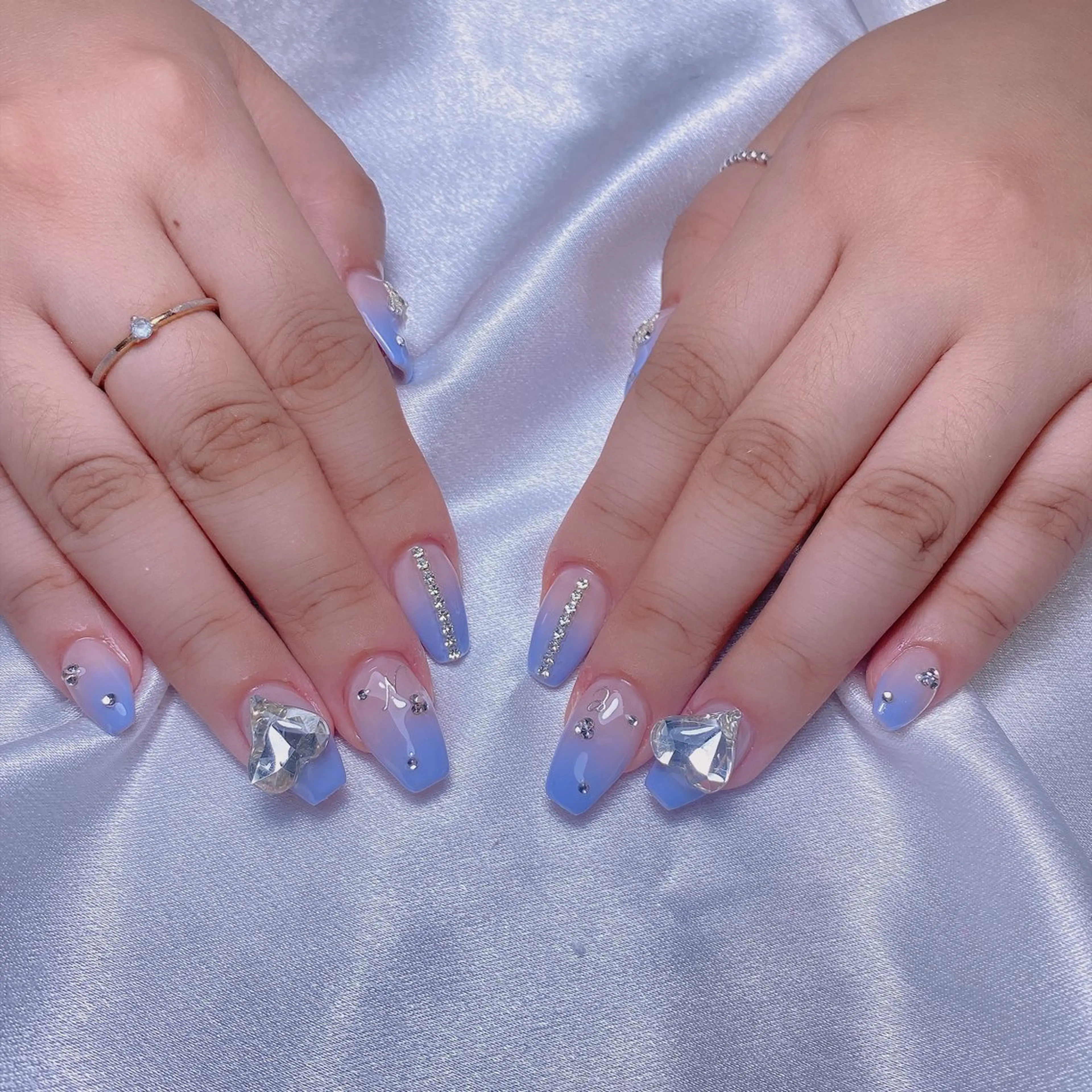 ネイル ハンドネイル M2ネイルサロン【長さ出し&フィルイン導入店】所属・長さ出し専門店 RIRIのネイルデザイン