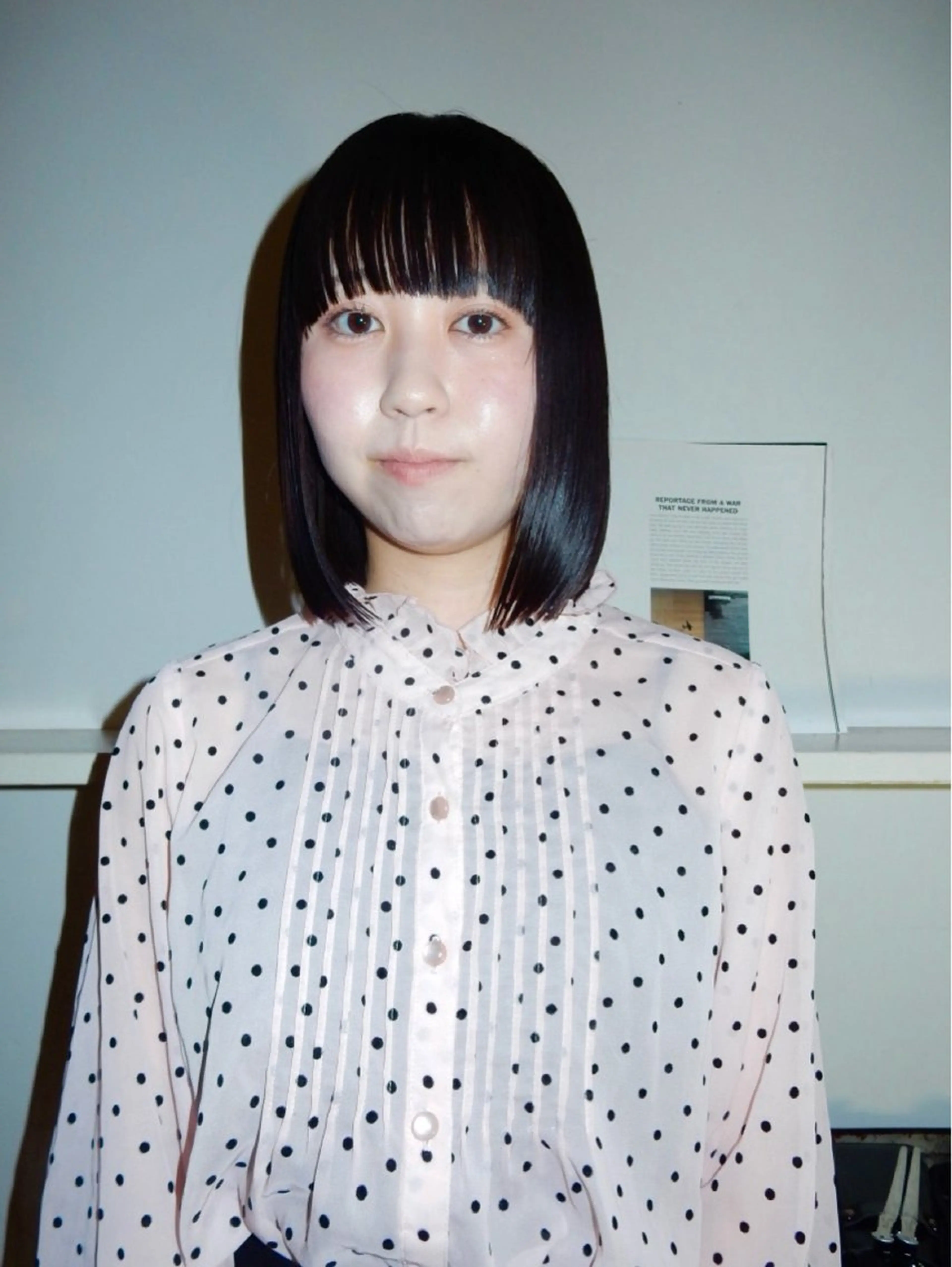 前髪ストレート+前髪カットの写真