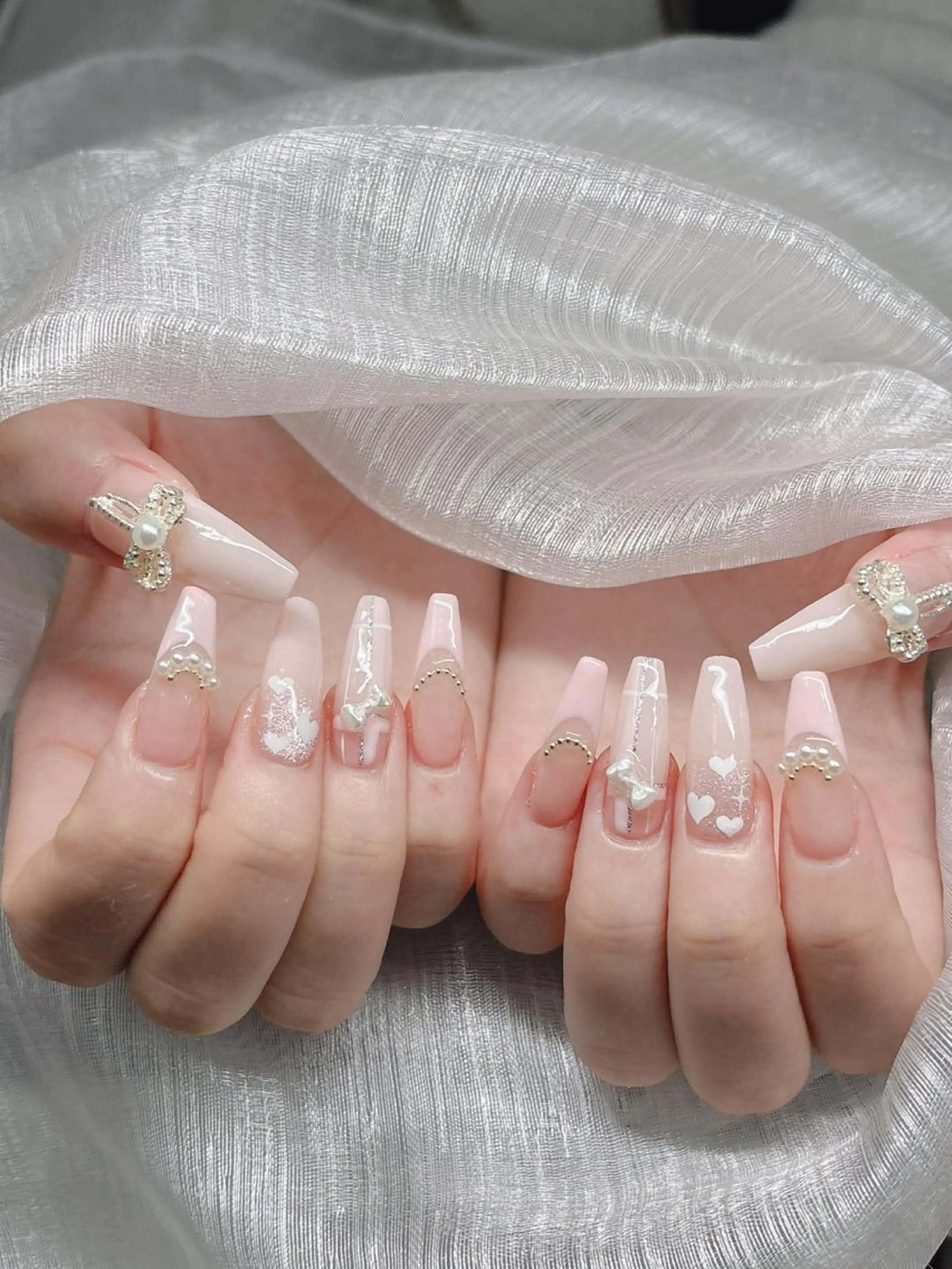 ネイル ハンドネイル Lee Nailsのネイルデザイン