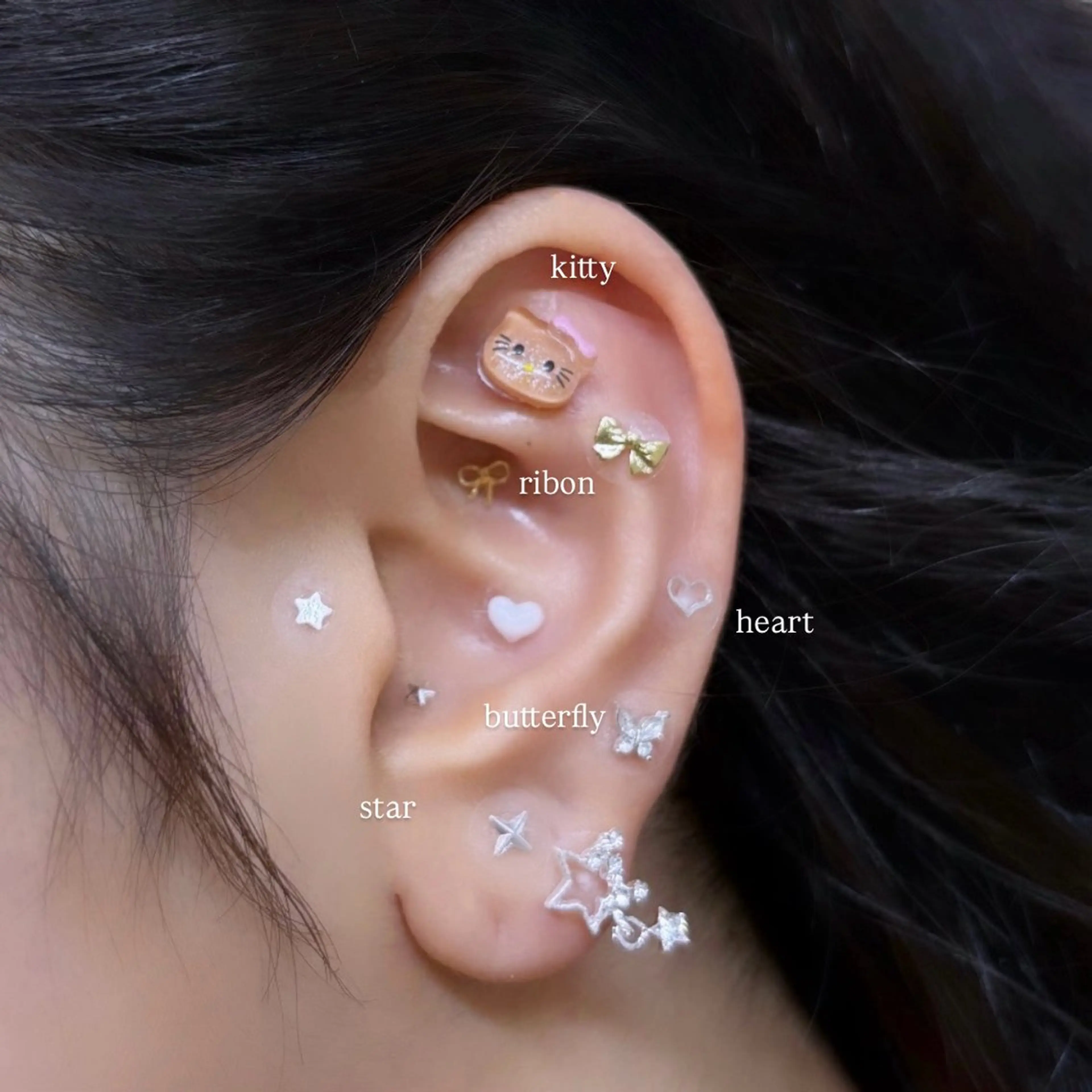 耳ツボジュエリー💎両耳16個まで👂👂の写真