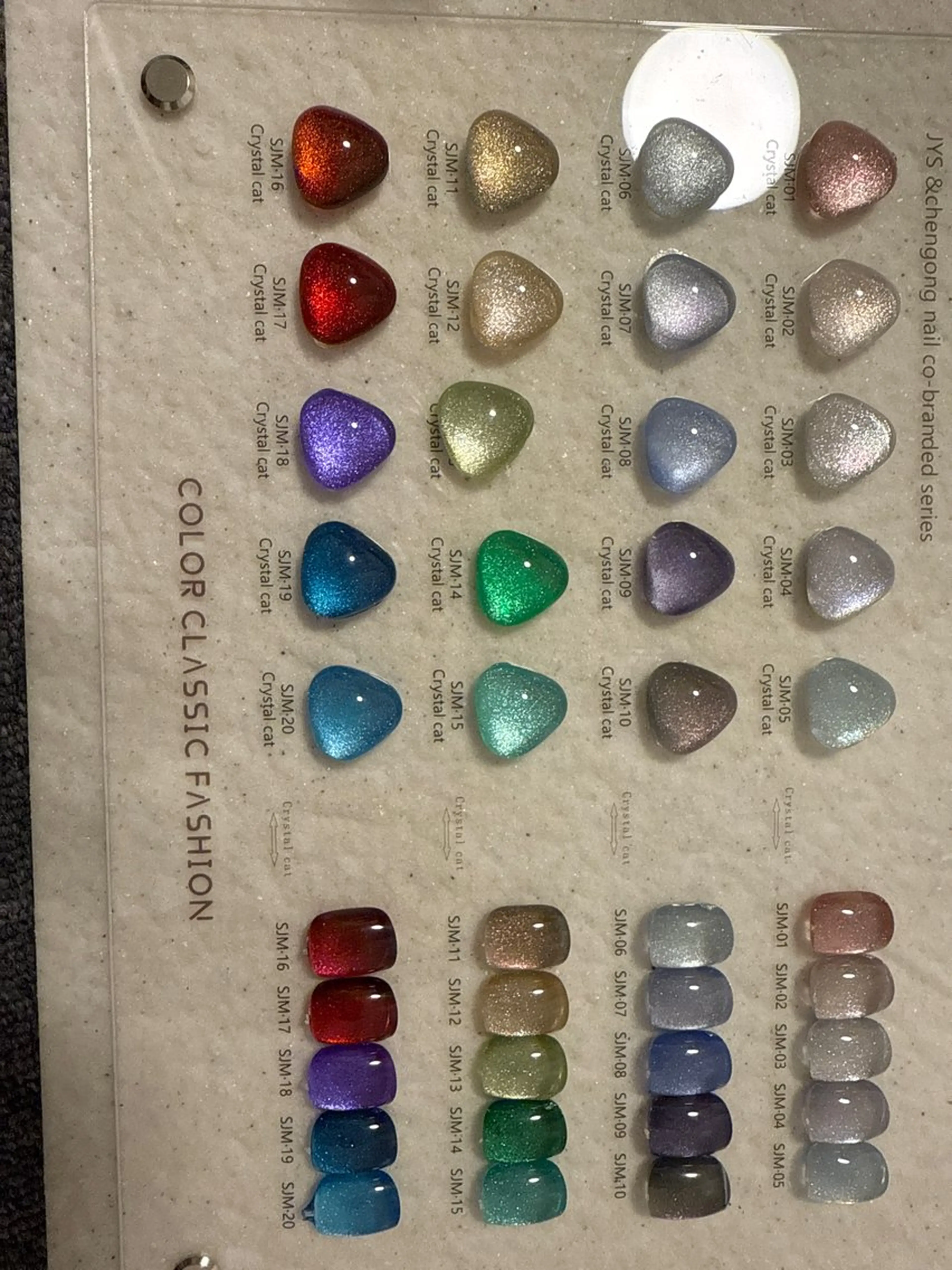 カラー NANAネイルサロン 【長さだし専門店】のネイルデザイン