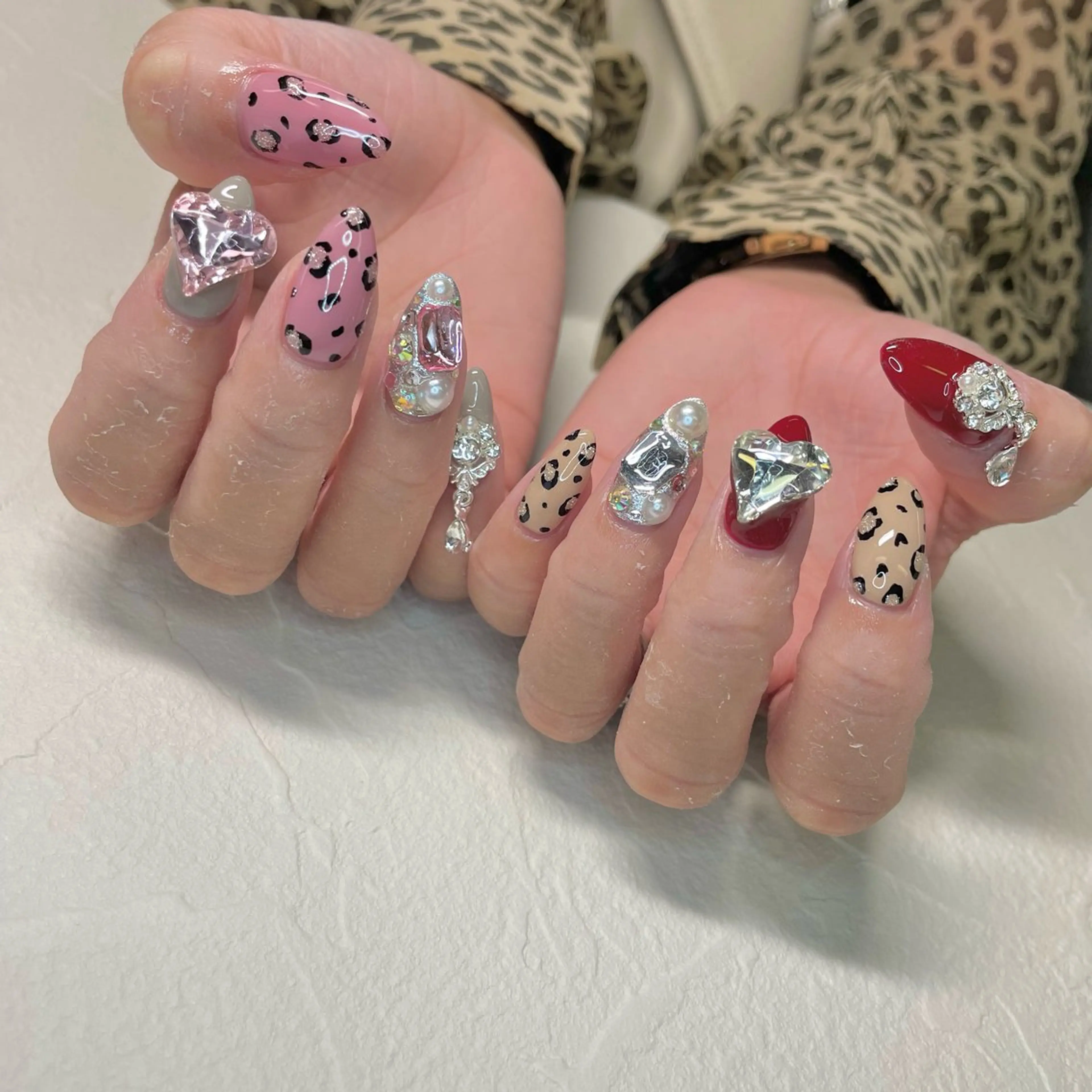 ネイル b'6 by Stir所属・b'6 SAKINAのネイルデザイン