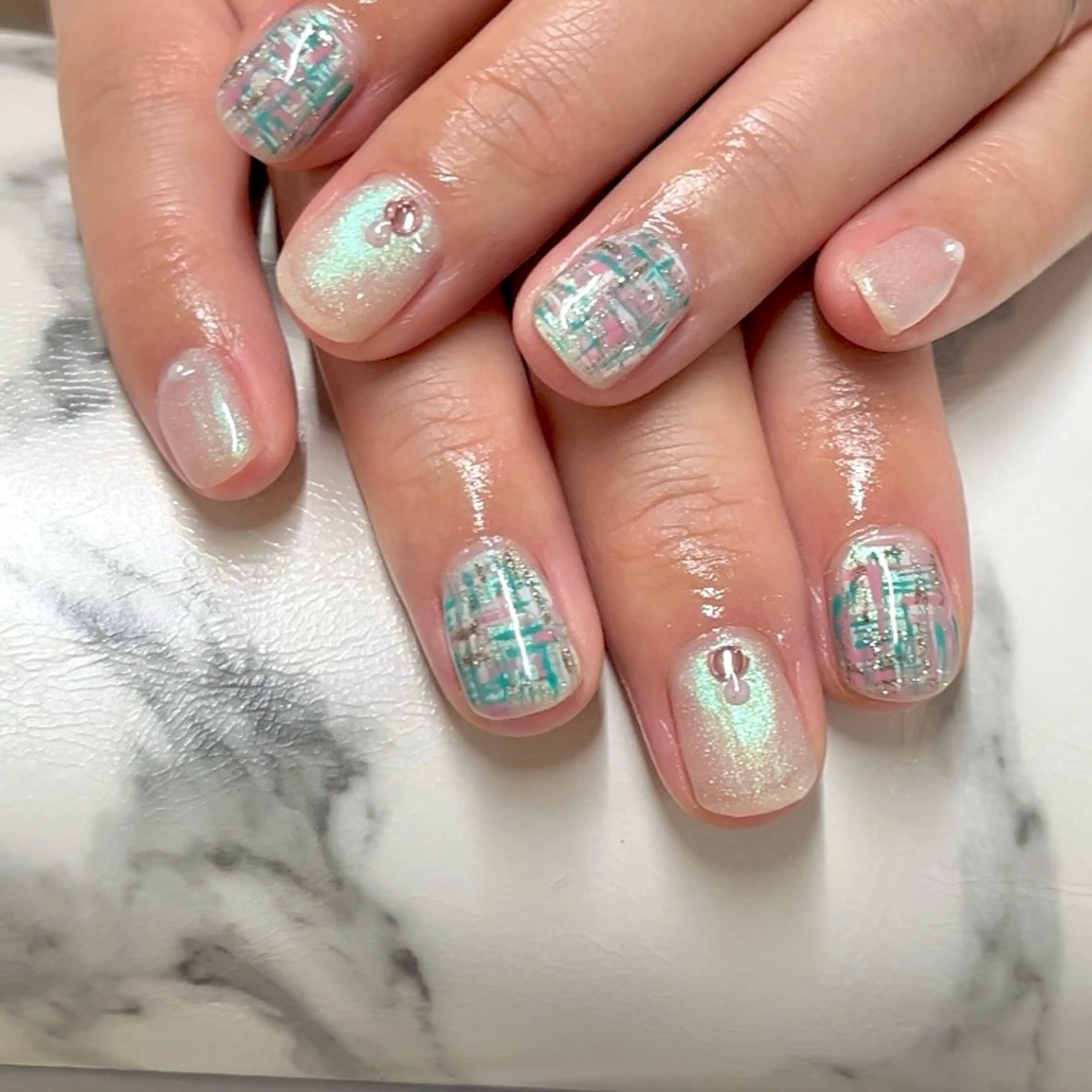 ネイル nail.u所属・テルイ ユウのネイルデザイン