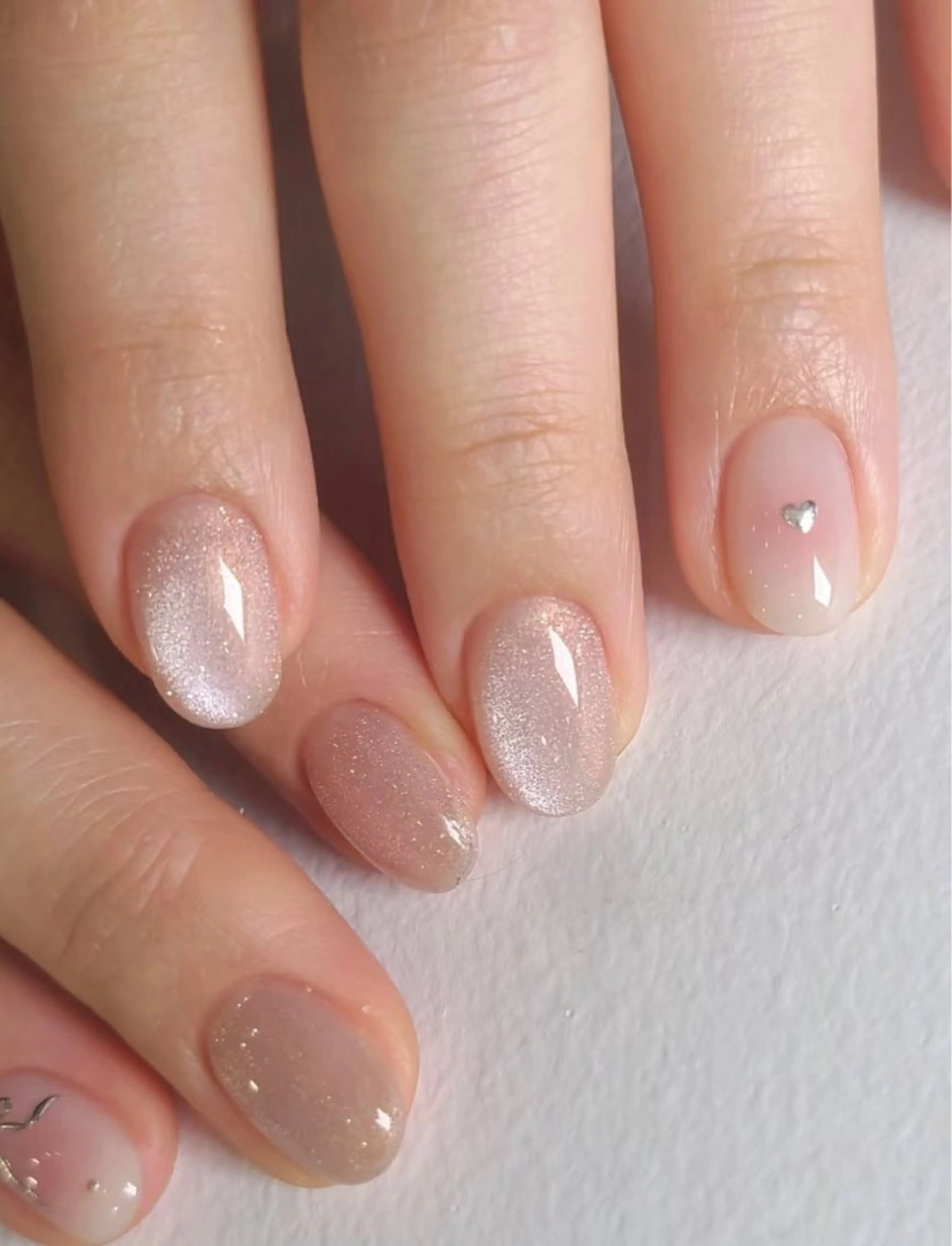 ネイル 高木 維麗絲のネイルデザイン