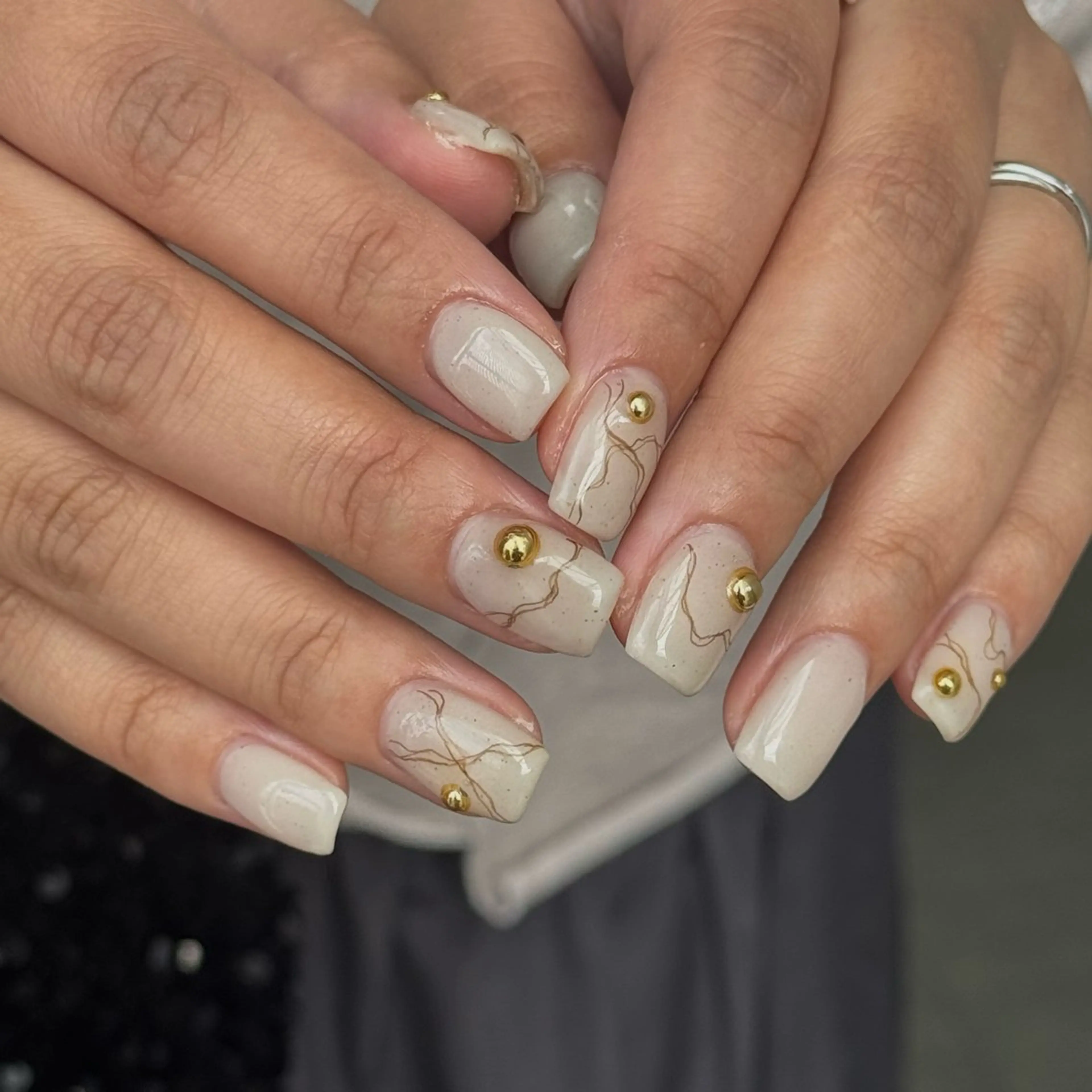 ネイル ニュアンスネイル シンプルネイル Yu_me(ユーミー)所属・Yu_me fuukaのネイルデザイン