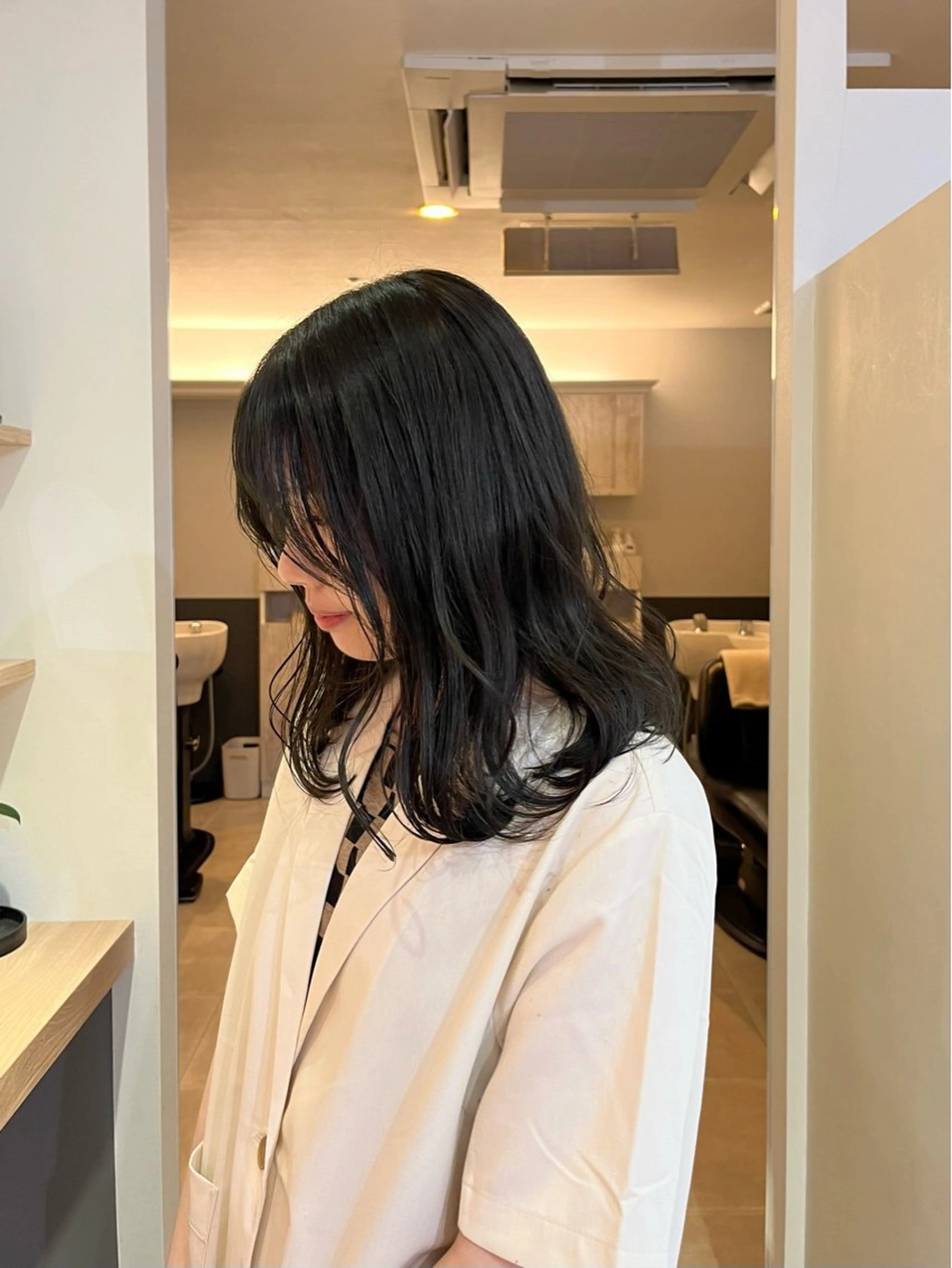 セミロング カラー Neale. ユメのヘアスタイル