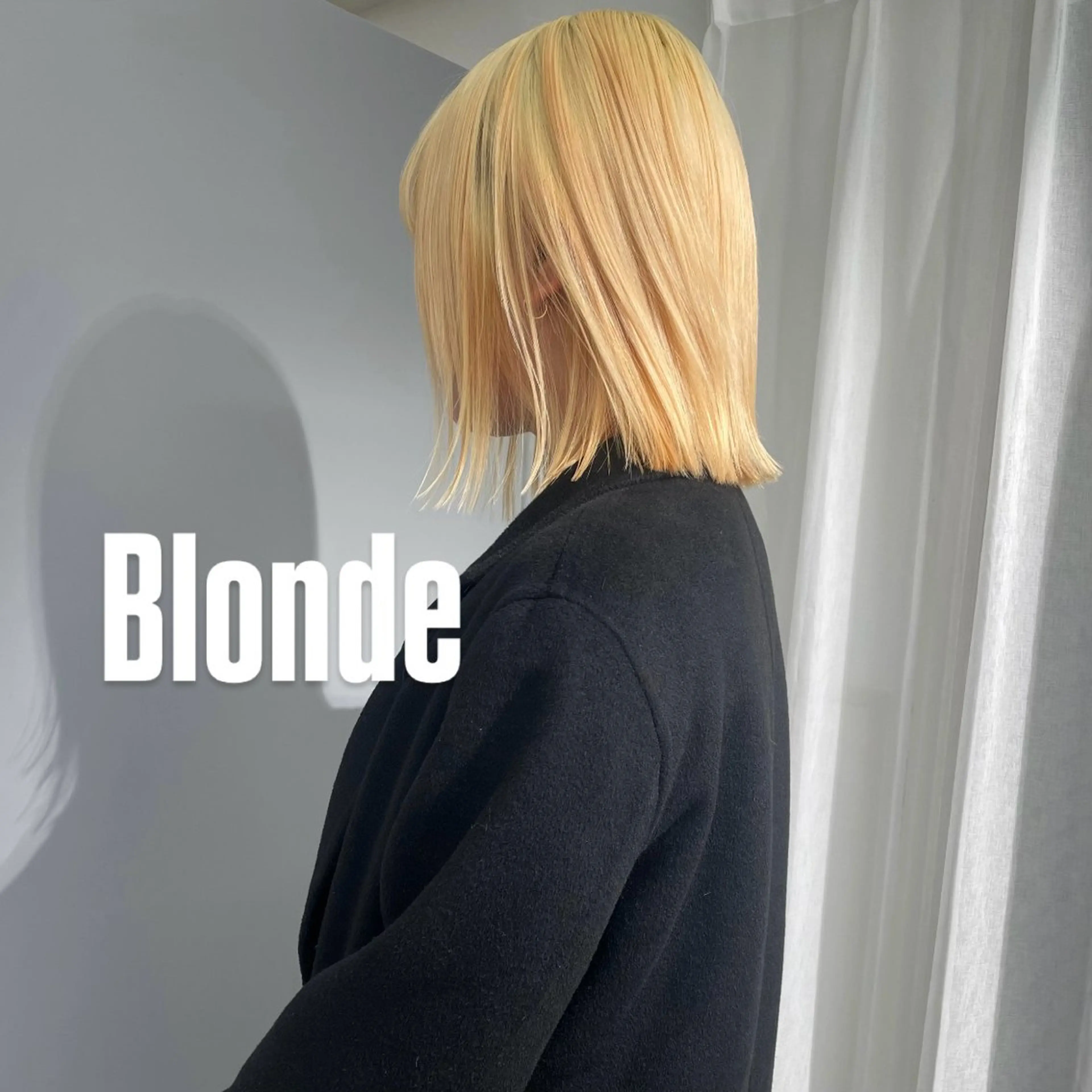 ショート カラー ブリーチ 抜きっぱなしブロンド ブロンド ヘアカラー ハイトーン/ボブ /HBL/AYUNAのヘアスタイル