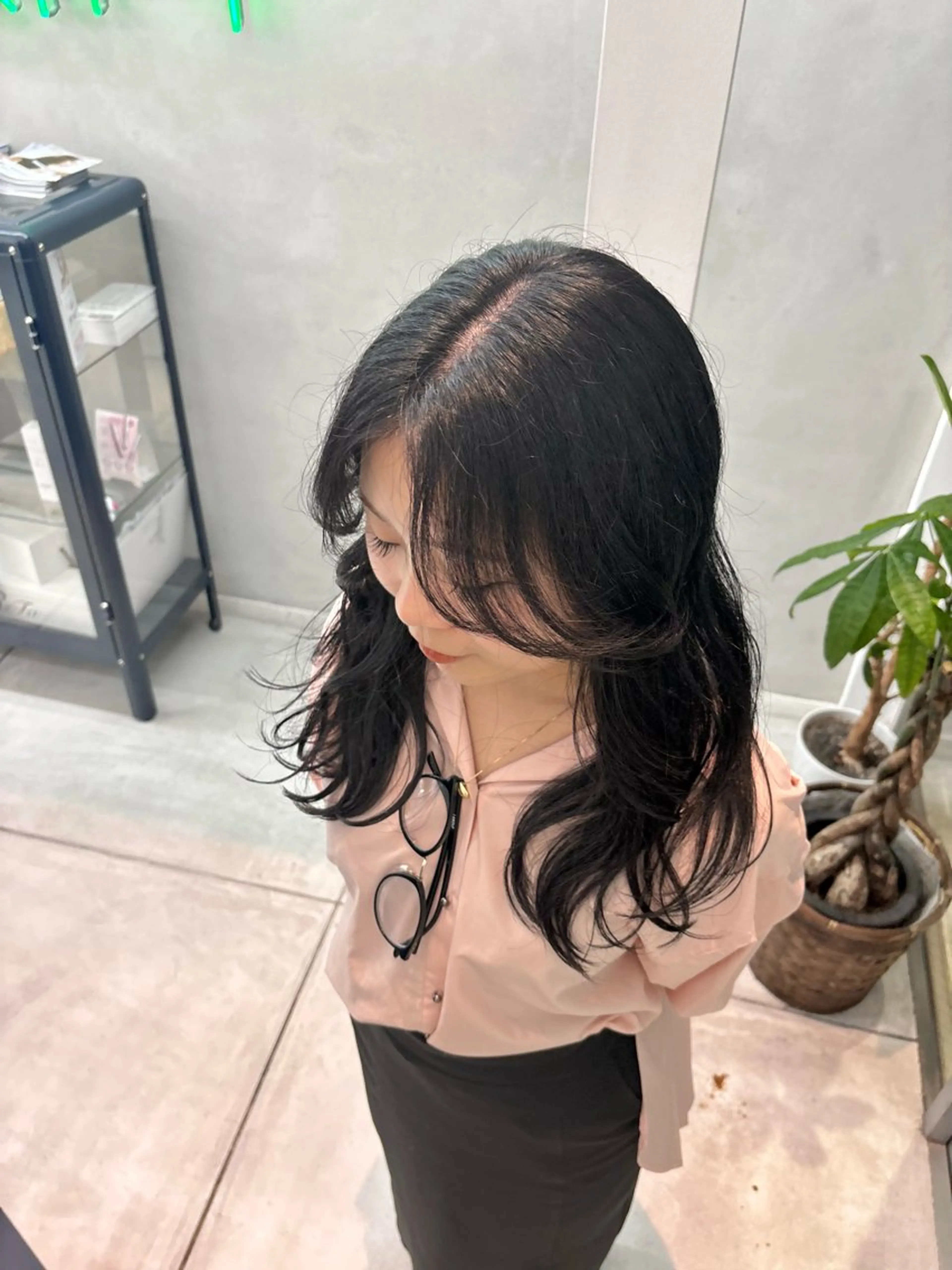 セミロング カラー 谷井 実結樹のヘアスタイル