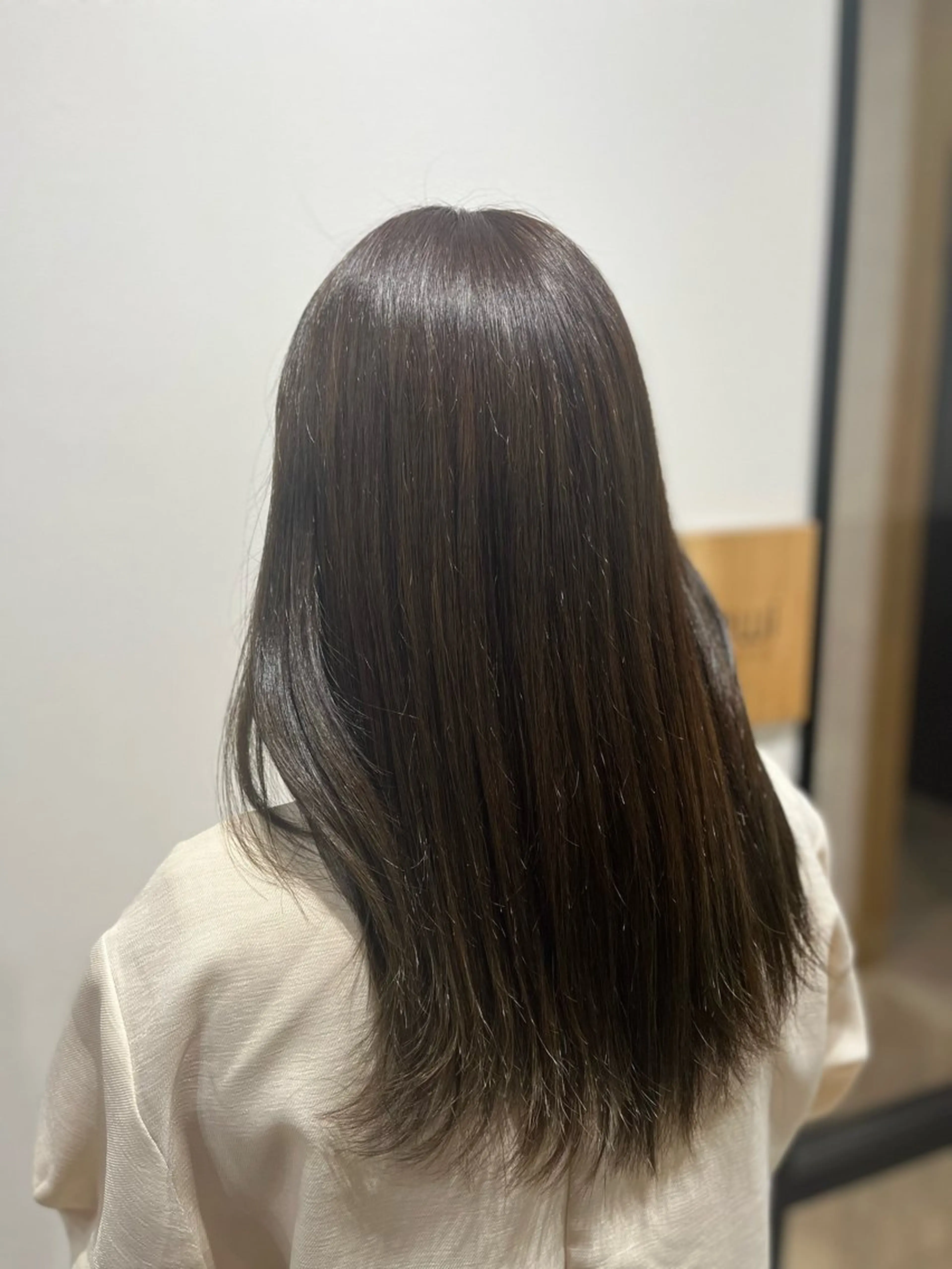 セミロング カラー ベージュカラー オリーブベージュ 🫧ぷる艶カラー🫧 Yuubi🦩のヘアスタイル