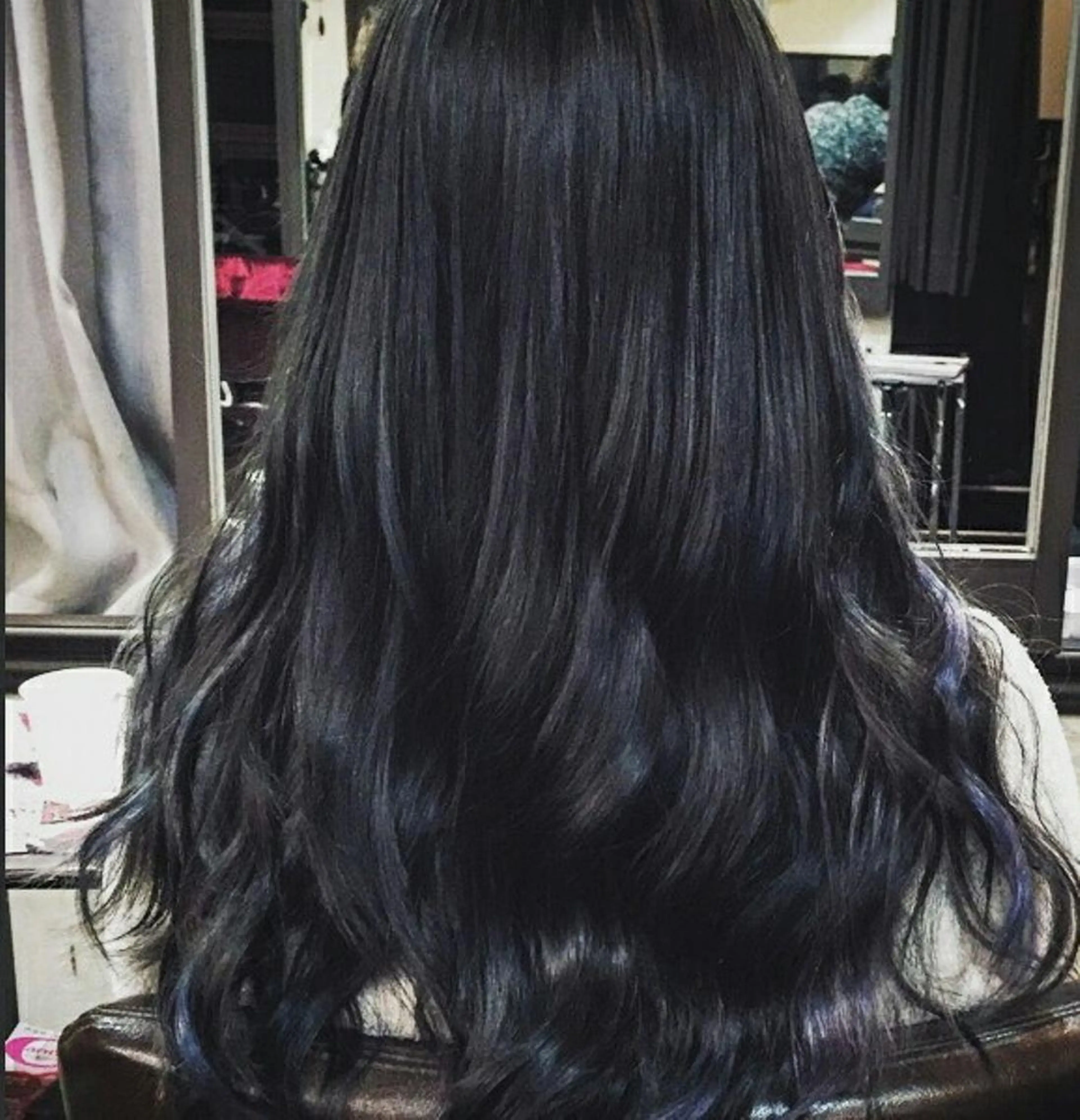 ミディアム セミロング ロング カラー アッシュ ダークグレー グラデーションカラー インナーカラー 100%髪質改善特化 TRUNSのヘアスタイル