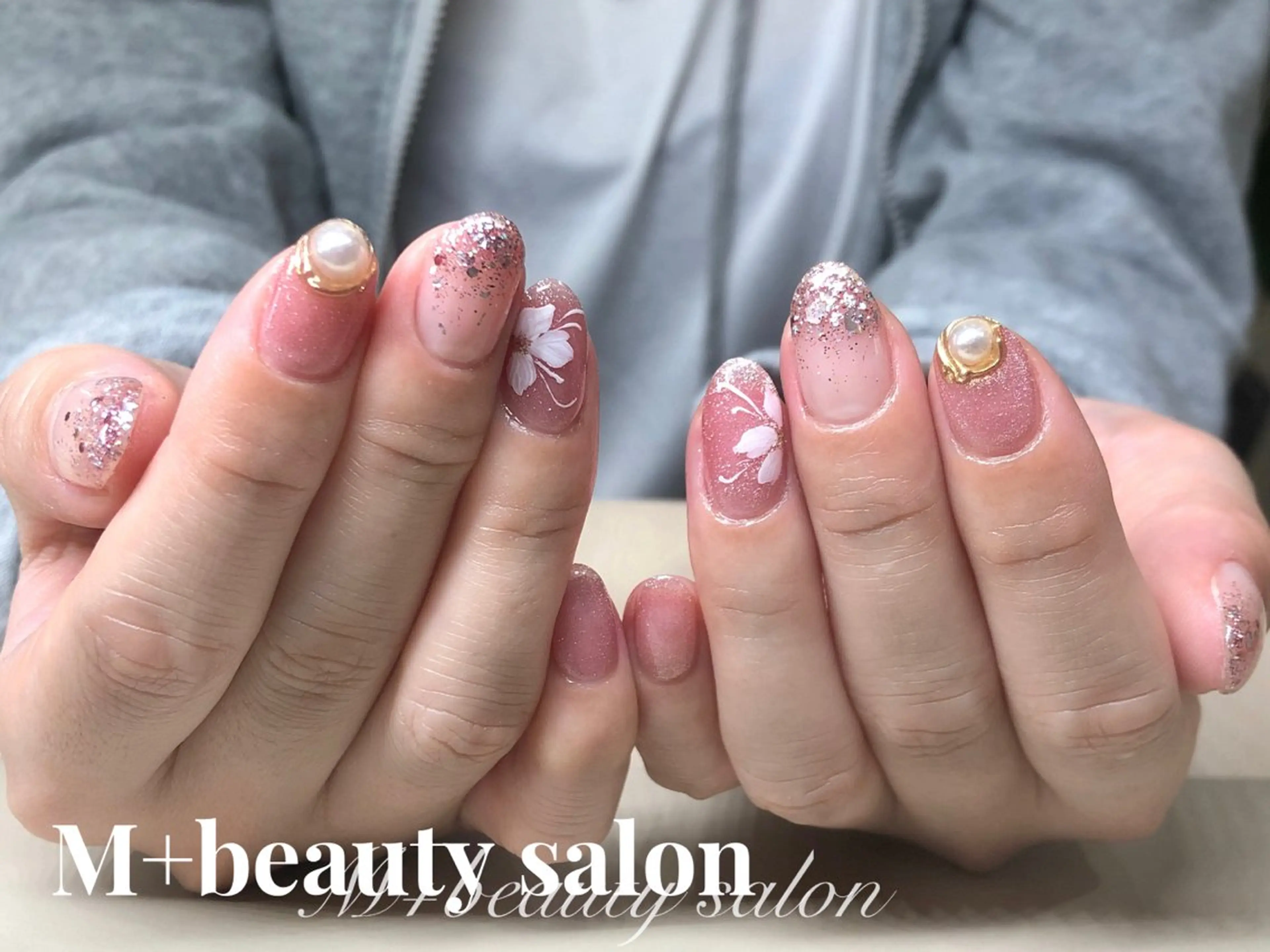 ネイル M+  Beauty Salonのネイルデザイン