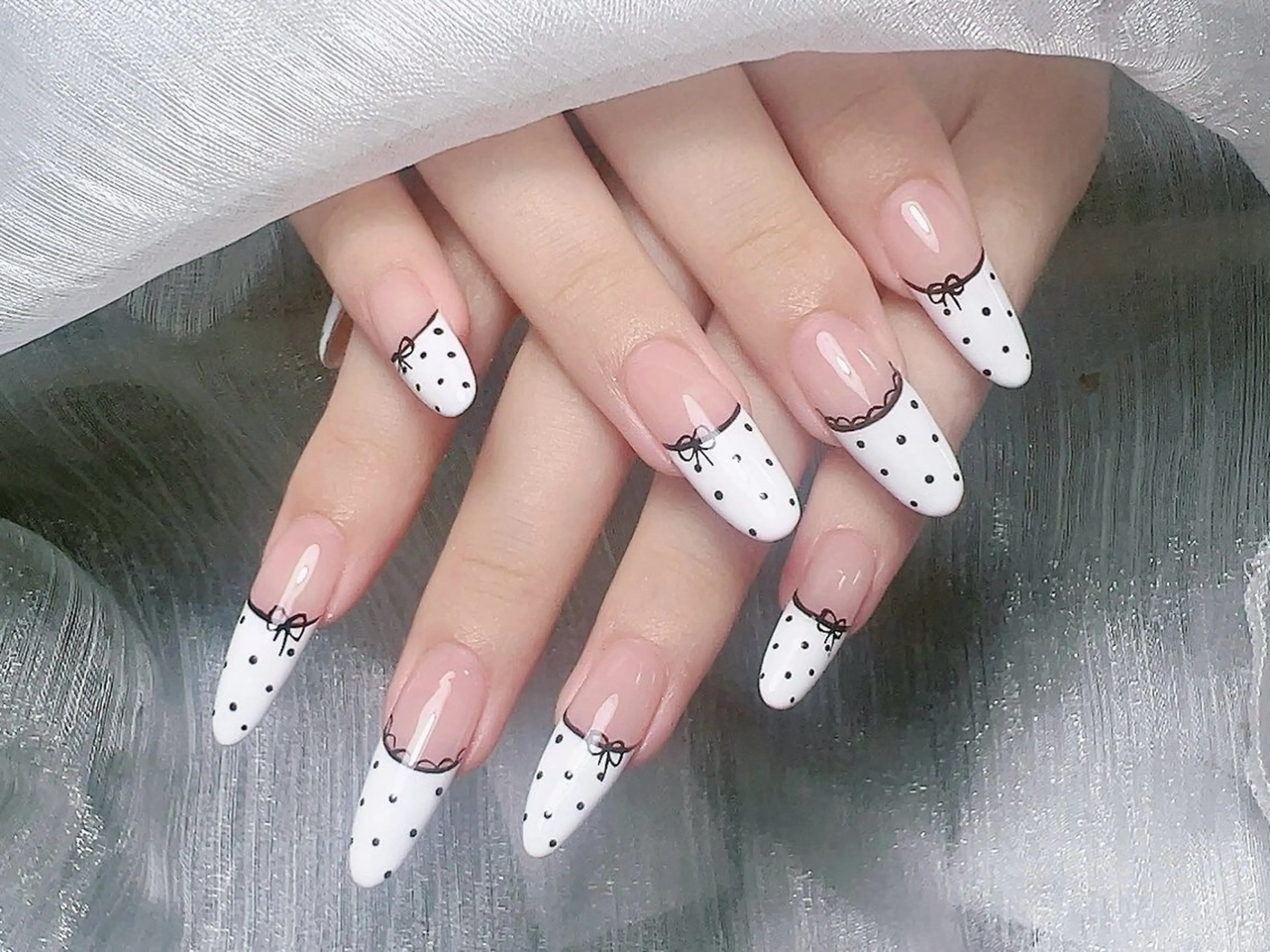 ネイル ハンドネイル ハンドケア るか 池袋のネイルデザイン