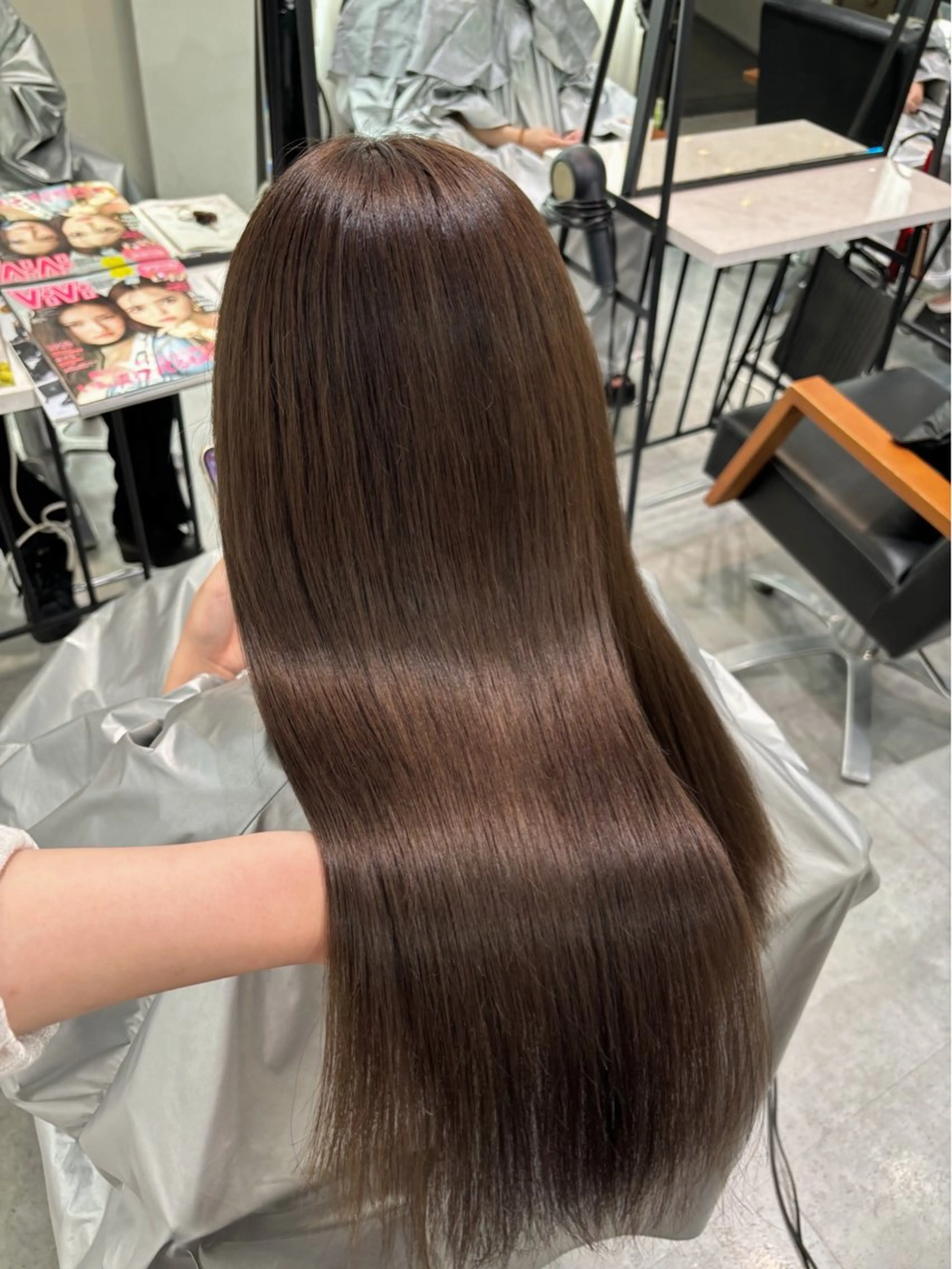 ロング カラー ブラウンカラー 透明感カラー ‎Lby home 🪽mikuのヘアスタイル