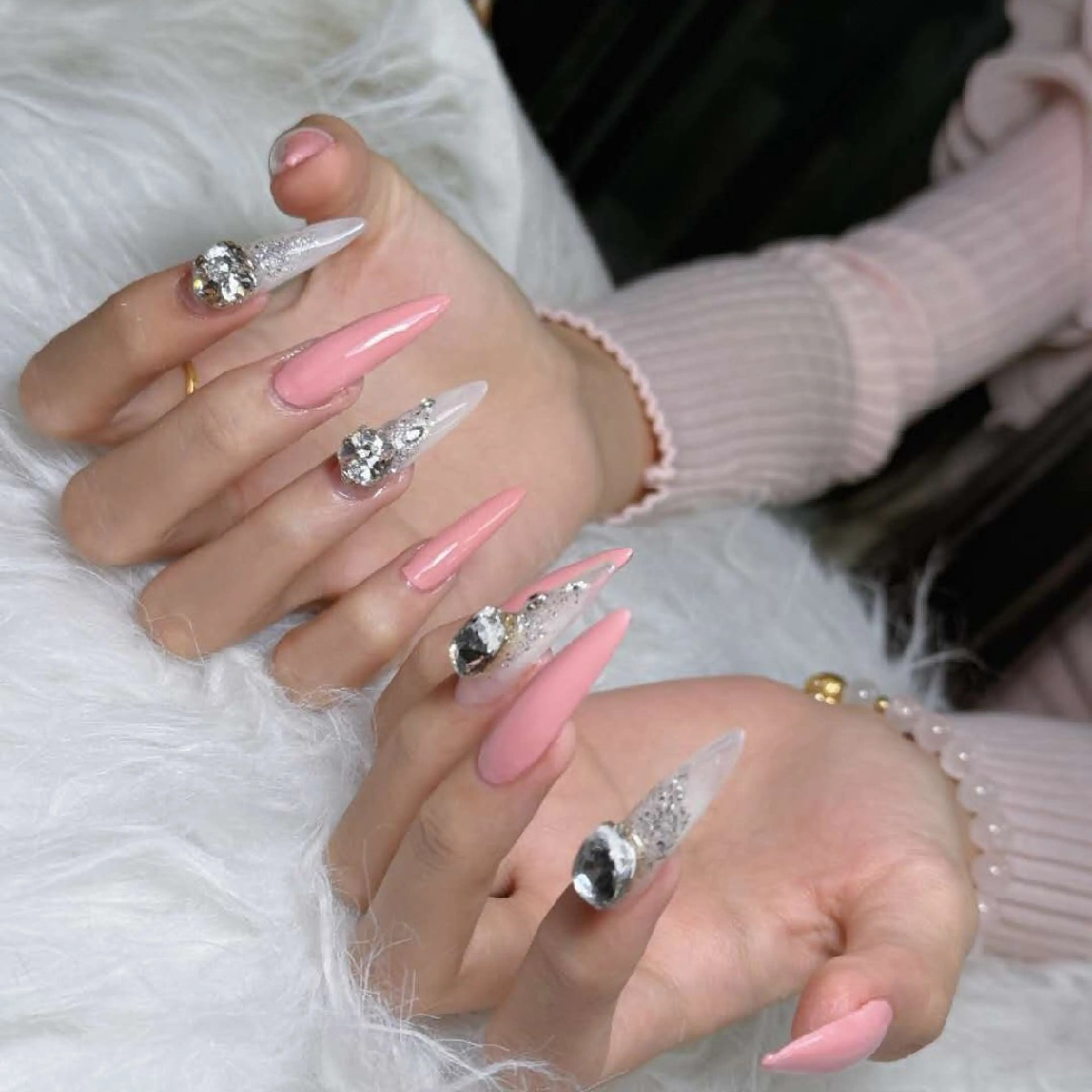 ネイル 小島 阿佑美のネイルデザイン