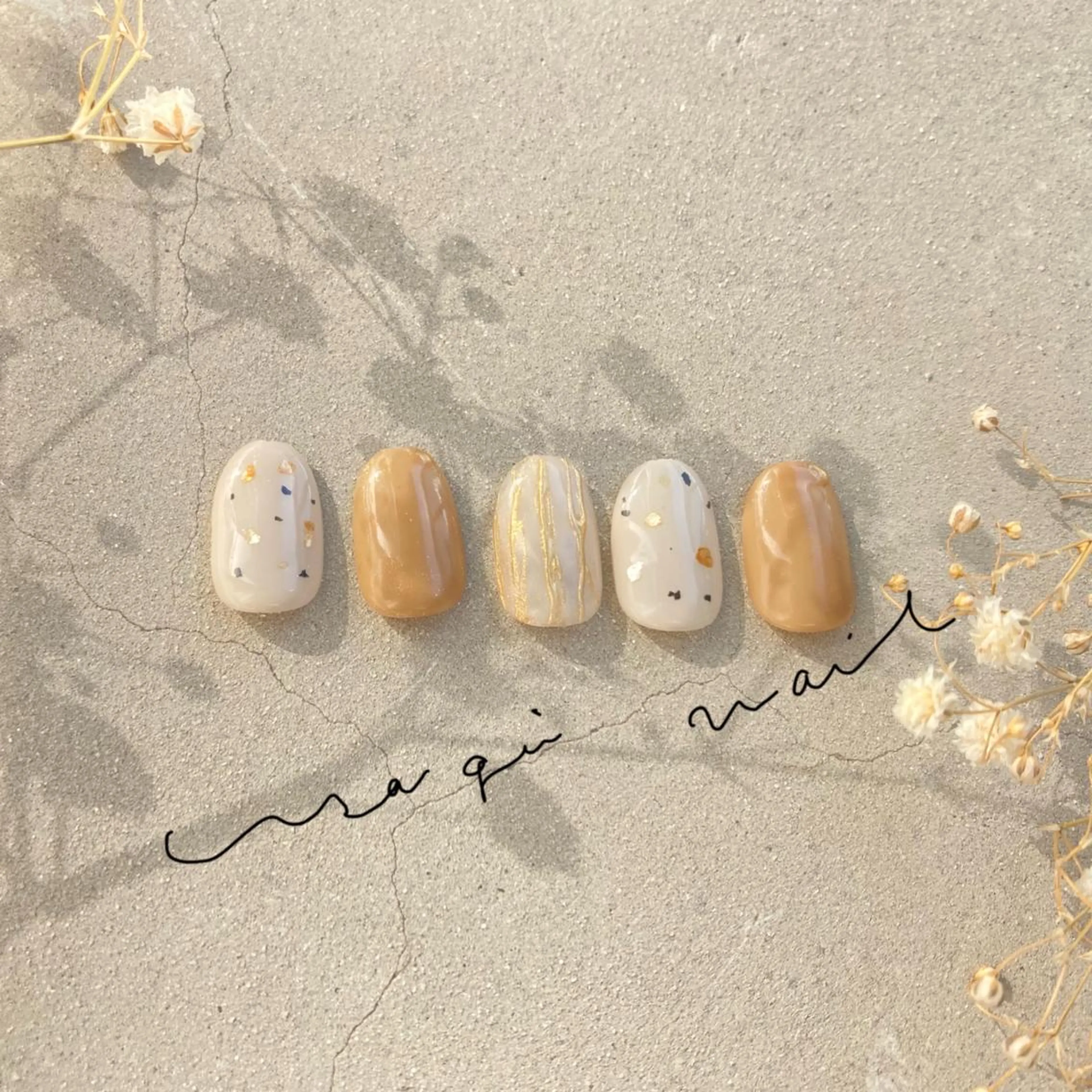 ネイル アートネイル ミラーネイル ニュアンスネイル オフィスネイル ショートネイル ハンドネイル usagi nailのネイルデザイン