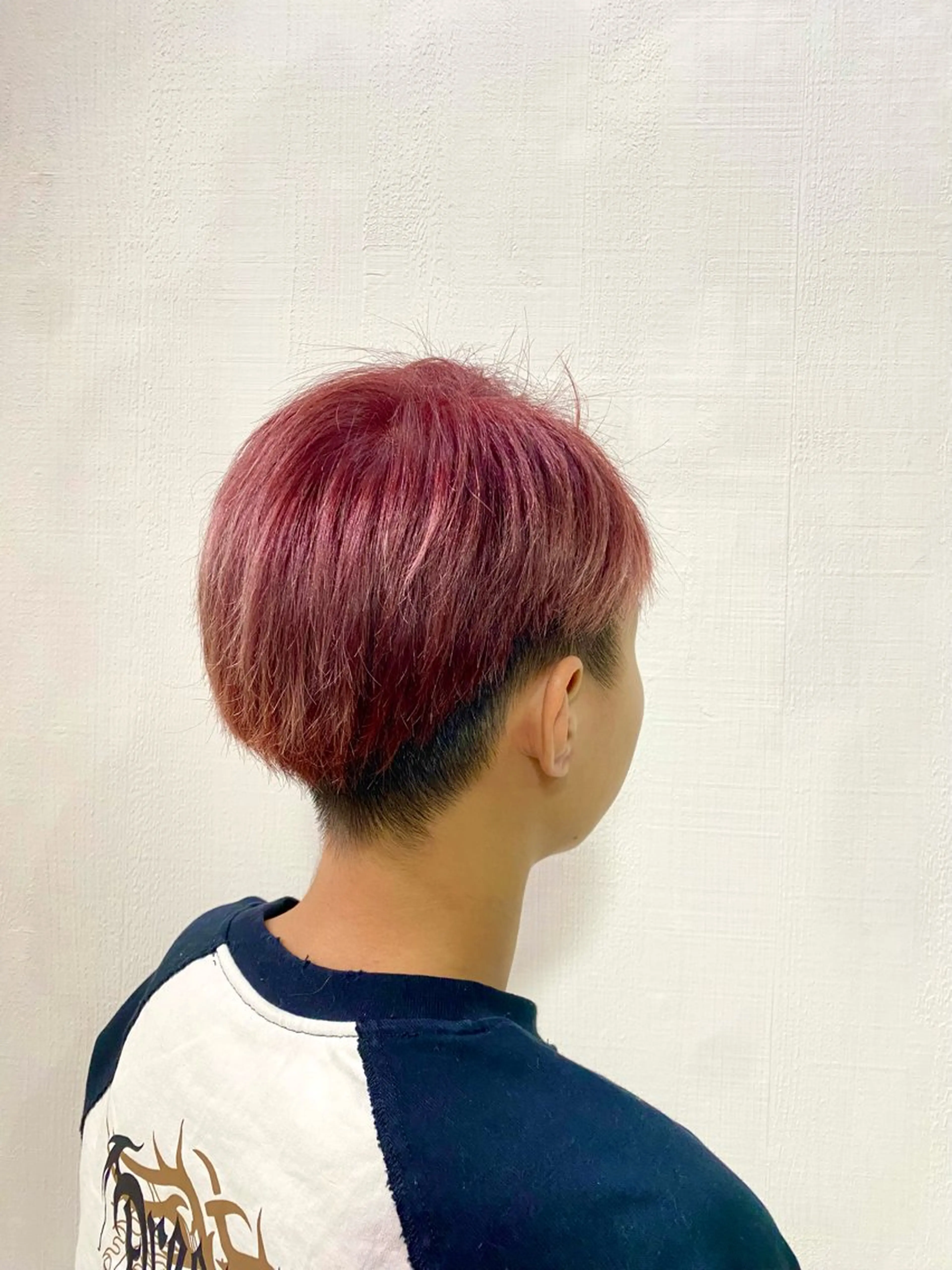 カラー メンズ レッドカラー ヘアカラー 杉森 蘭琉のヘアスタイル