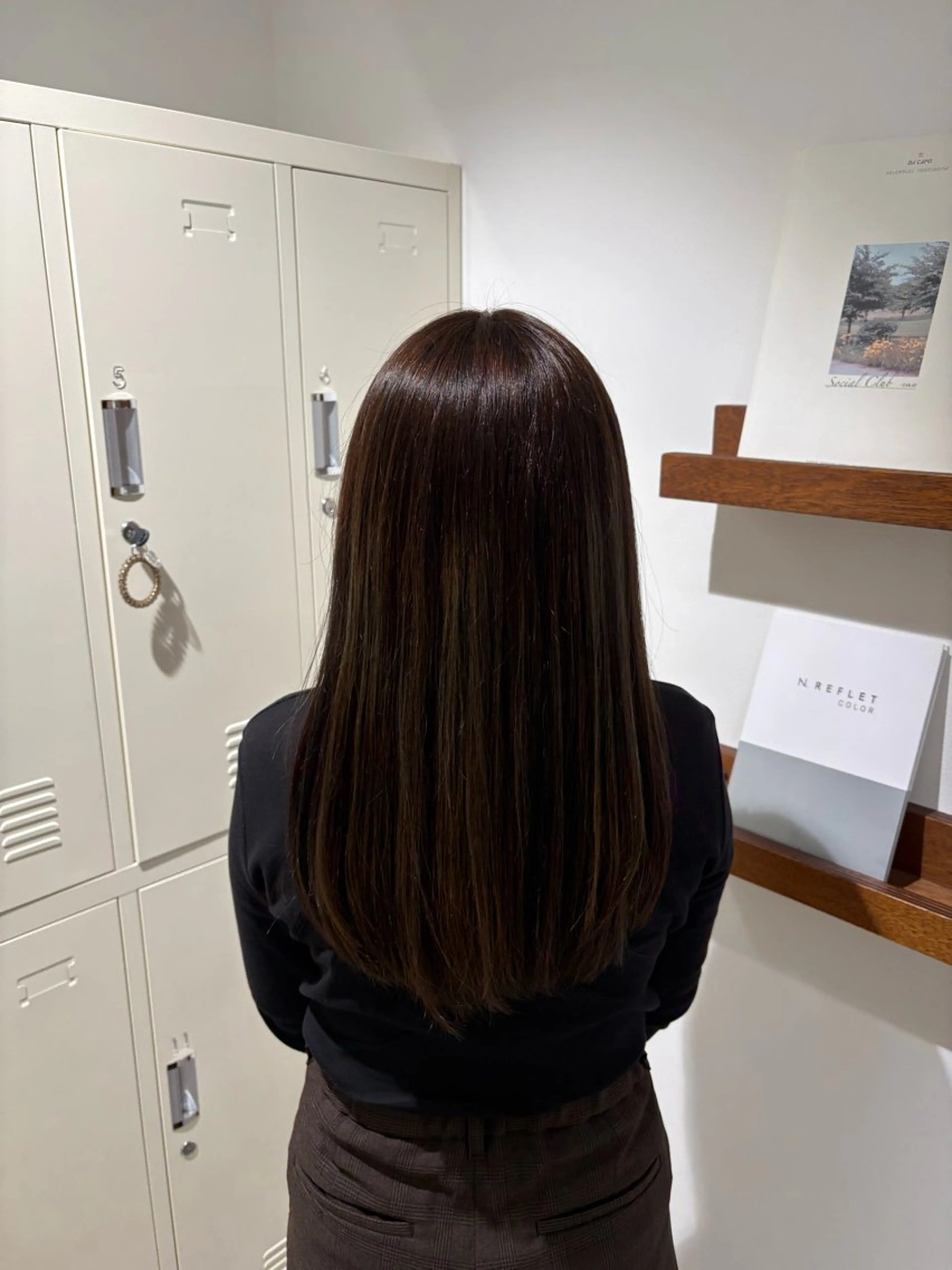 カラー 藤波 愛佳のヘアスタイル