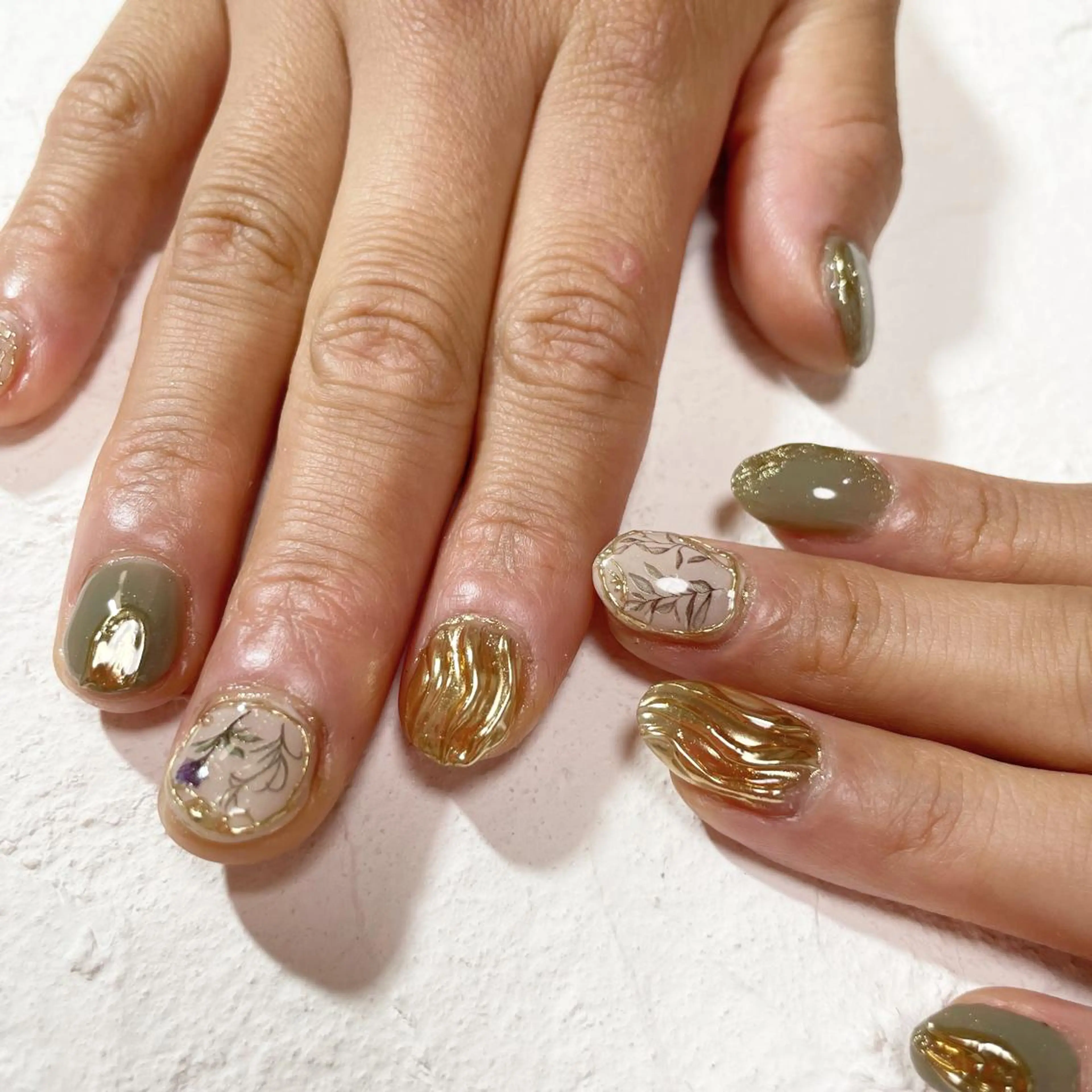 ネイル nail.gorin所属・吉村 優子のネイルデザイン