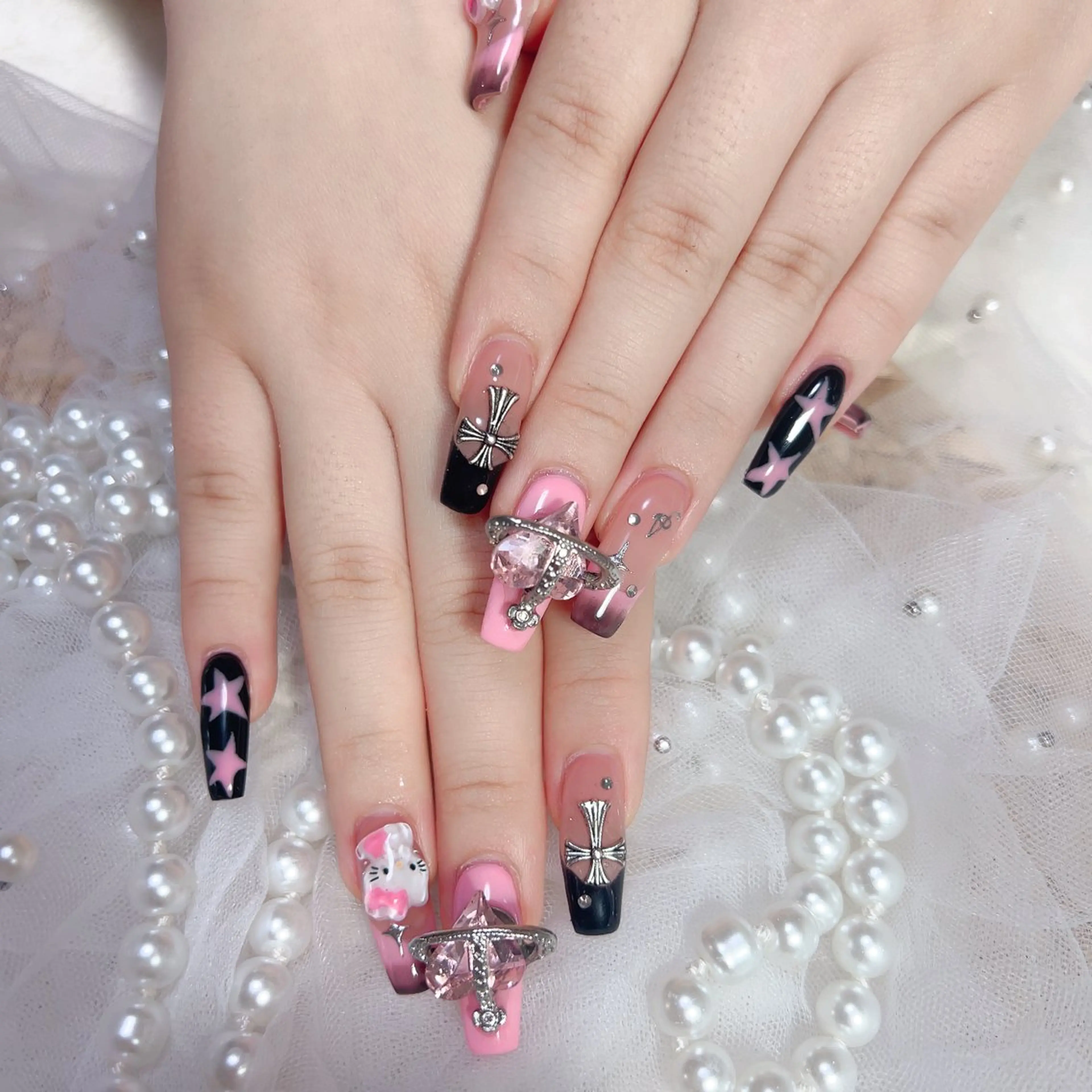 ネイル Maggie Nail🦩のネイルデザイン